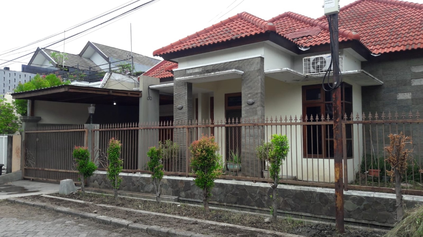 Dijual Rumah Jalan Bhaktihusada Dharmahusada