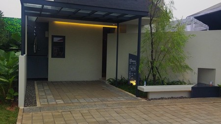 Rumah Resort Unik Dengan Taman Dalam Di Atang Sanjaya Bogor