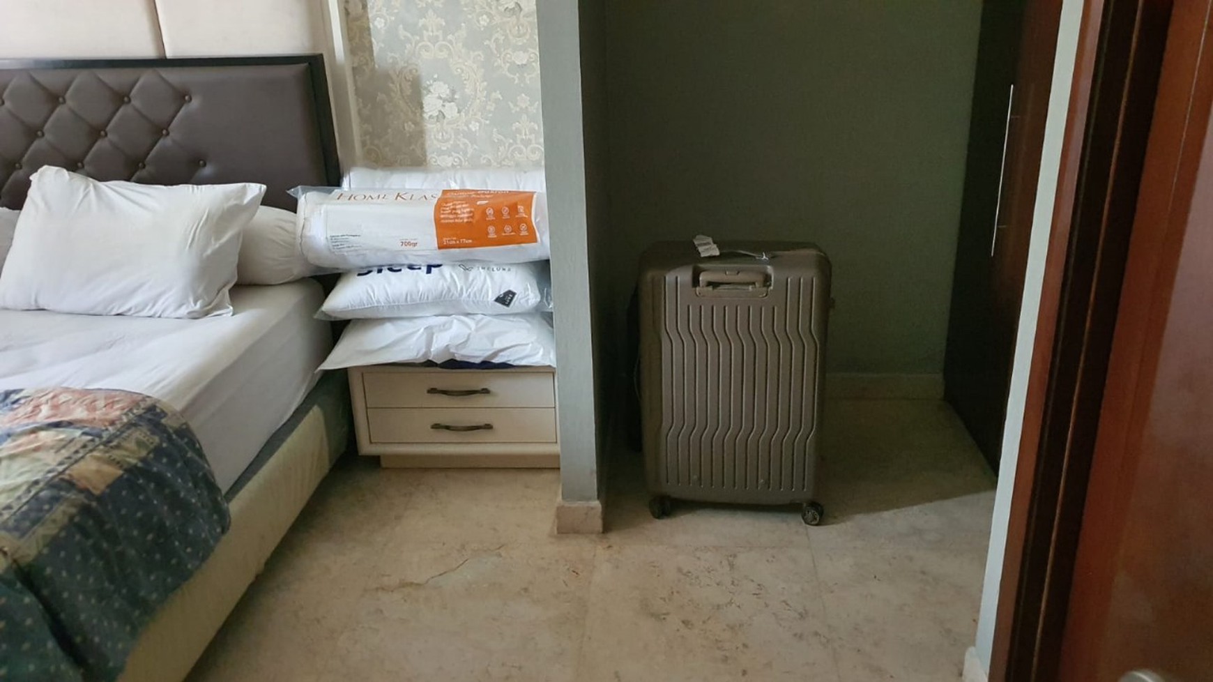 Dijual Apartment 3+1 BR Empyreal Lantai 3 Jl. Epicentrum Boulevard Barat Karet Kuningan Setiabudi Jakarta Selatan