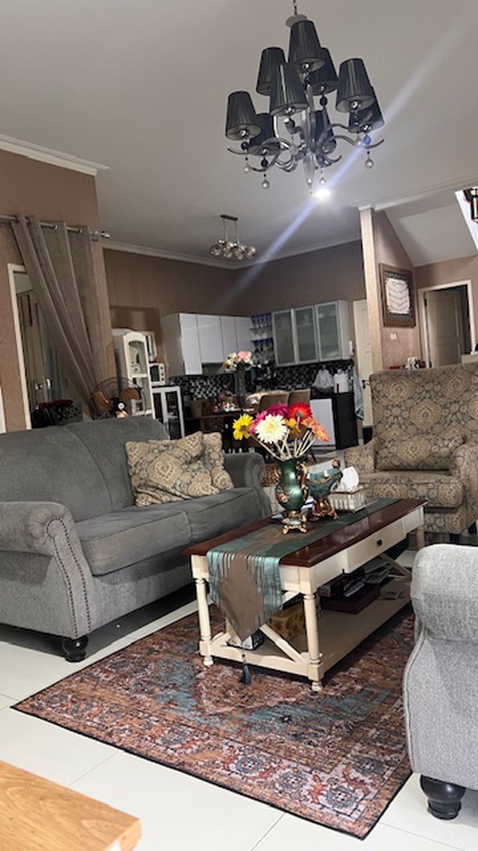 Dijual rumah siap huni di Lebak Bulus Cilandak Jaksel