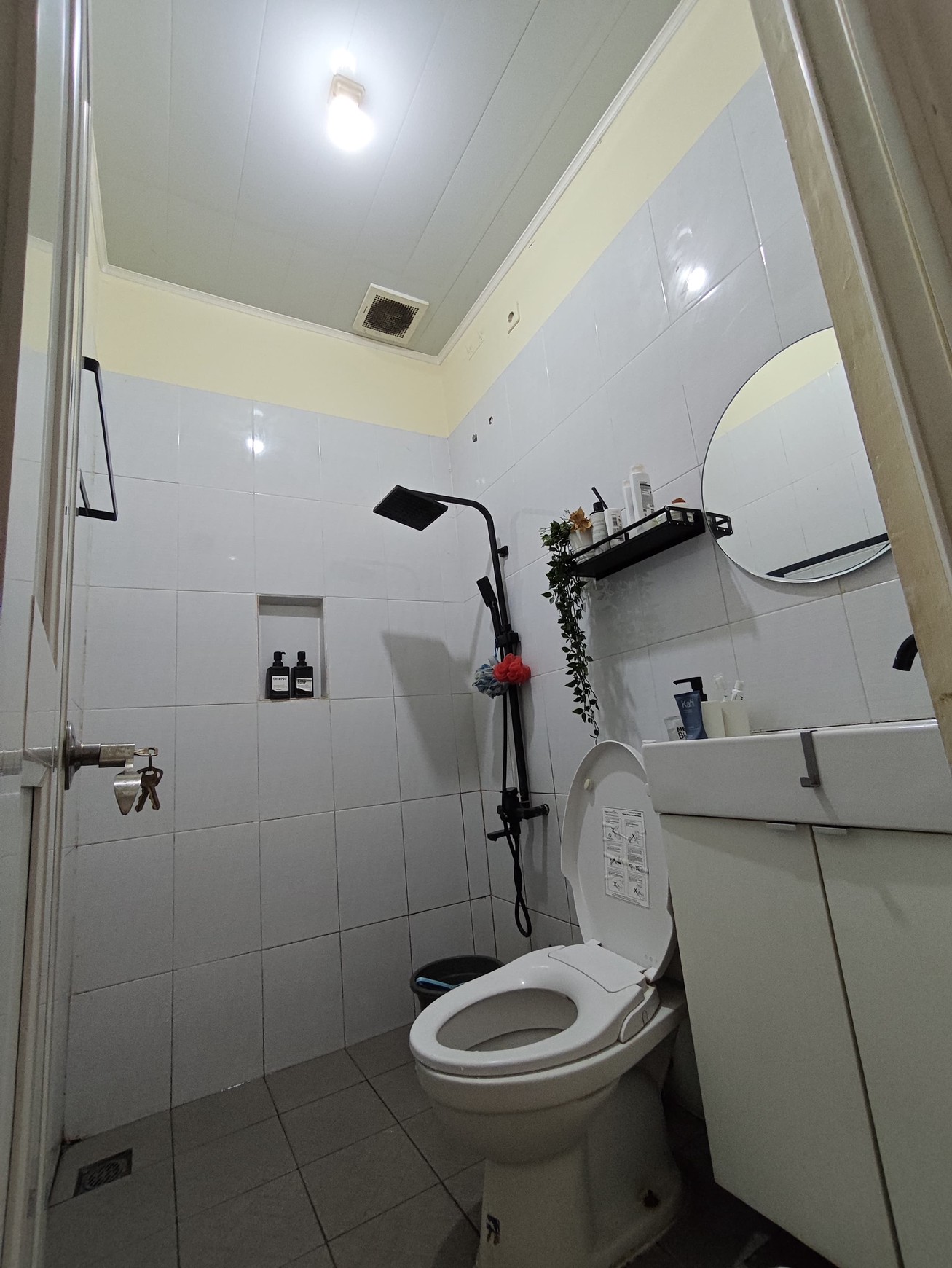Rumah 2Lantai Furnished Dikomplek Villa Inti Persada Pamulang.