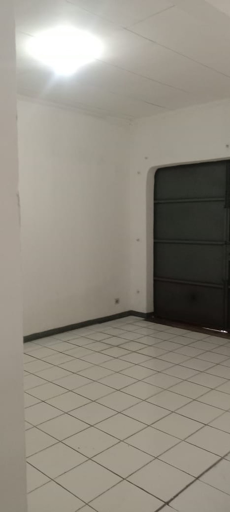 Dijual Rumah Pinggir jalan utama,dekat masjid di Bintaro Jaya sektor 1