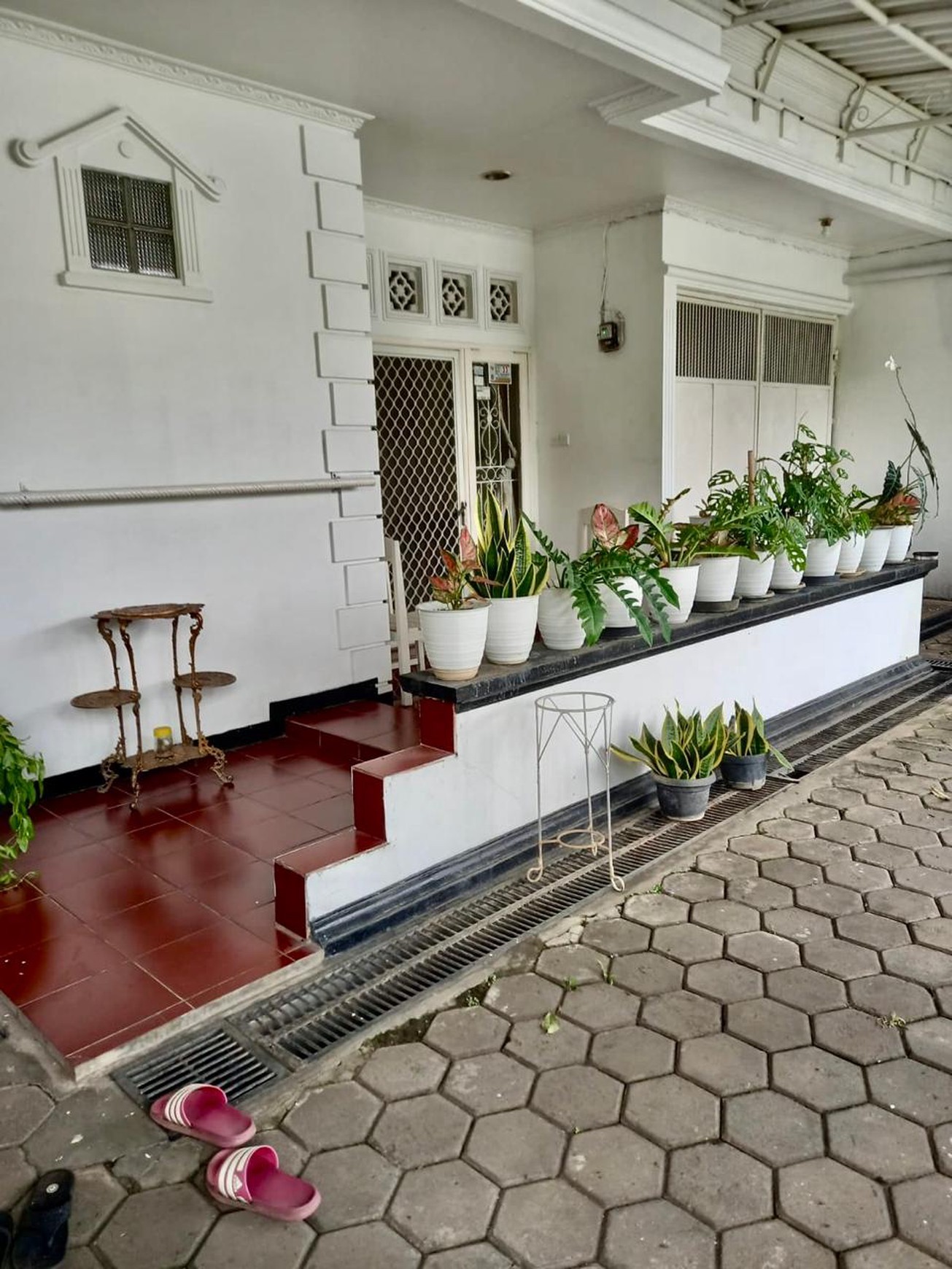Rumah Bagus DI Jl H Kelik Kelapa Dua Joglo Jakarta Barat.