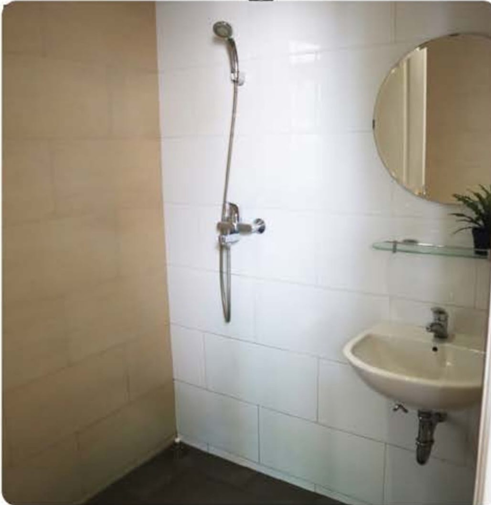 Dijual Rumah Area Bintaro Komplek Perdagangan Jakarta Selatan, Rapih Terawat 