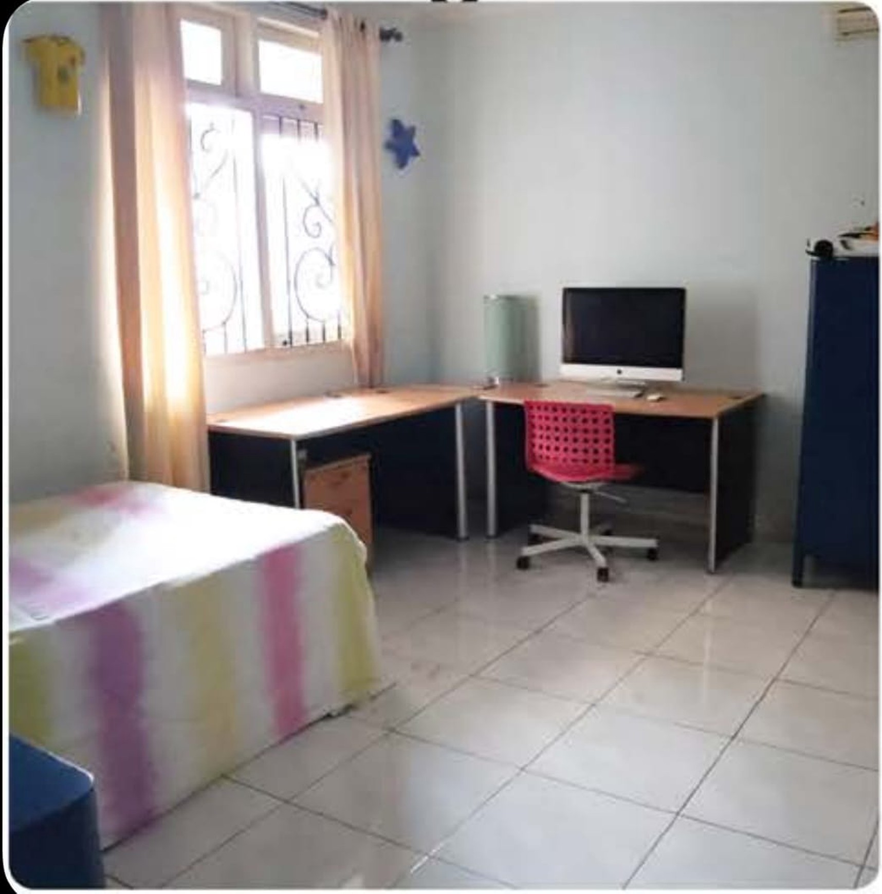 Dijual Rumah Area Bintaro Komplek Perdagangan Jakarta Selatan, Rapih Terawat 