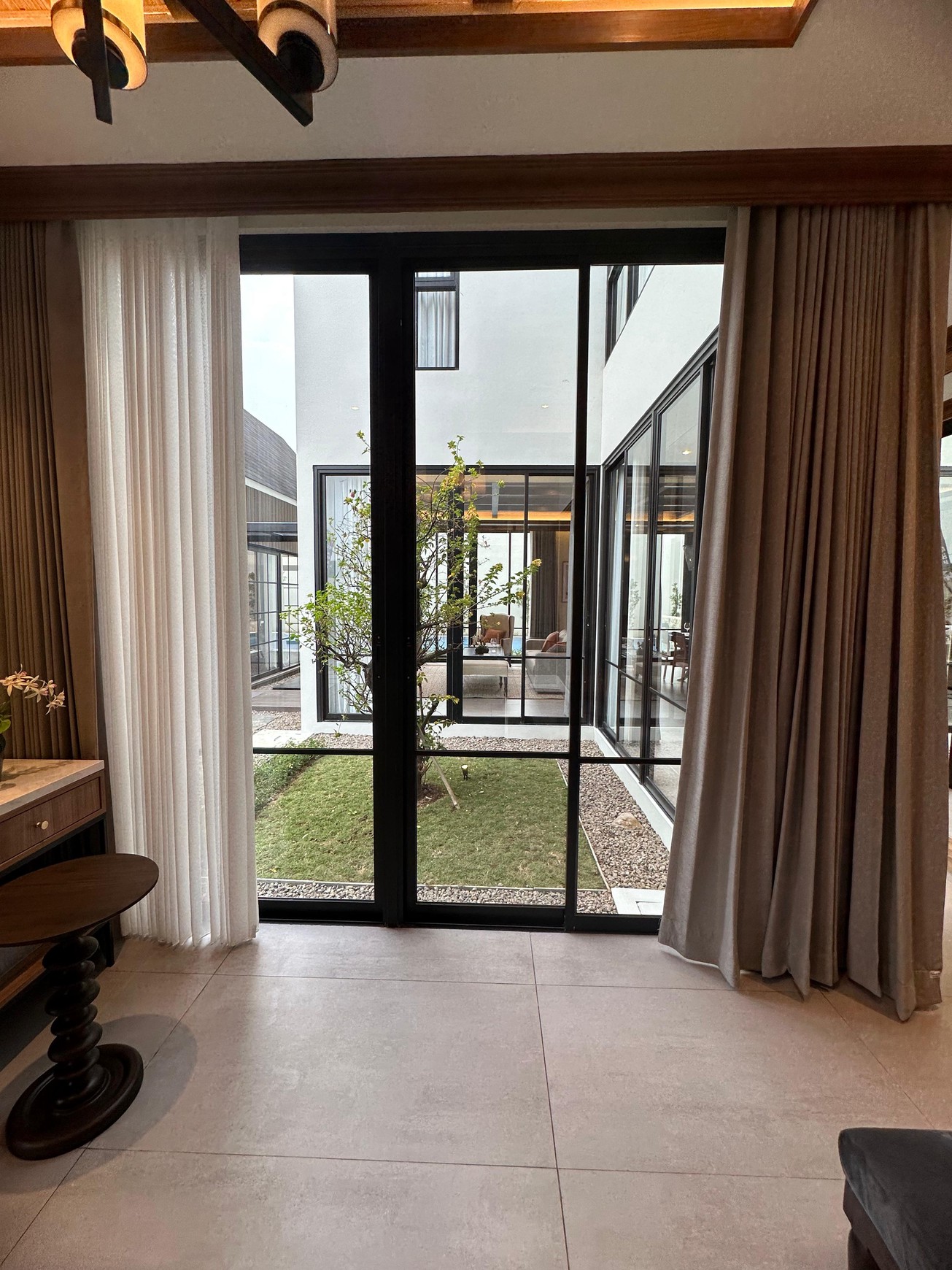 Rumah Baru Dian Istana Residence The Sonoma Wiyung Surabaya Barat Dekat Graha Family, Pakuwon Mall