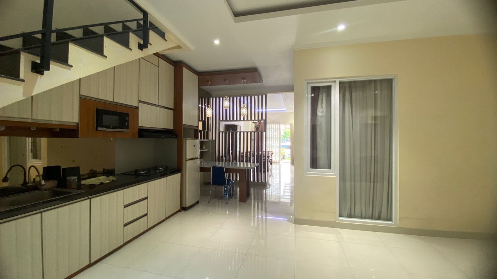 Rumah Terawat siap Huni di Taman Kopo Indah V Pinewood