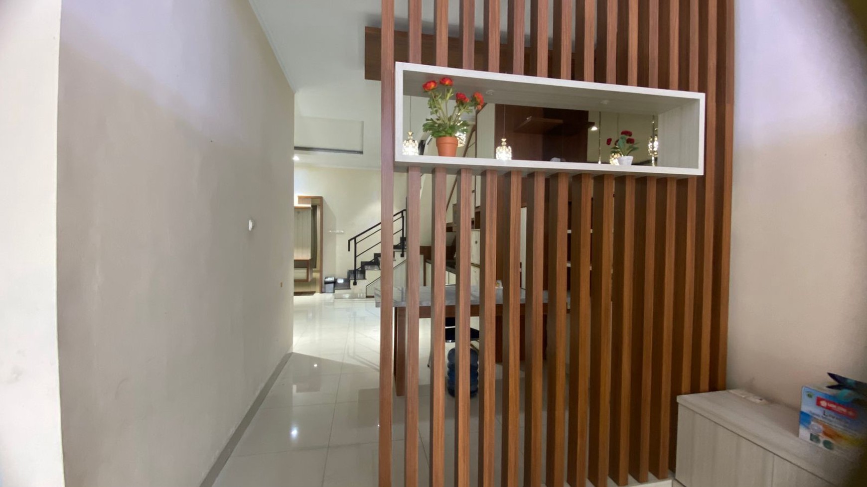 Rumah Terawat siap Huni di Taman Kopo Indah V Pinewood