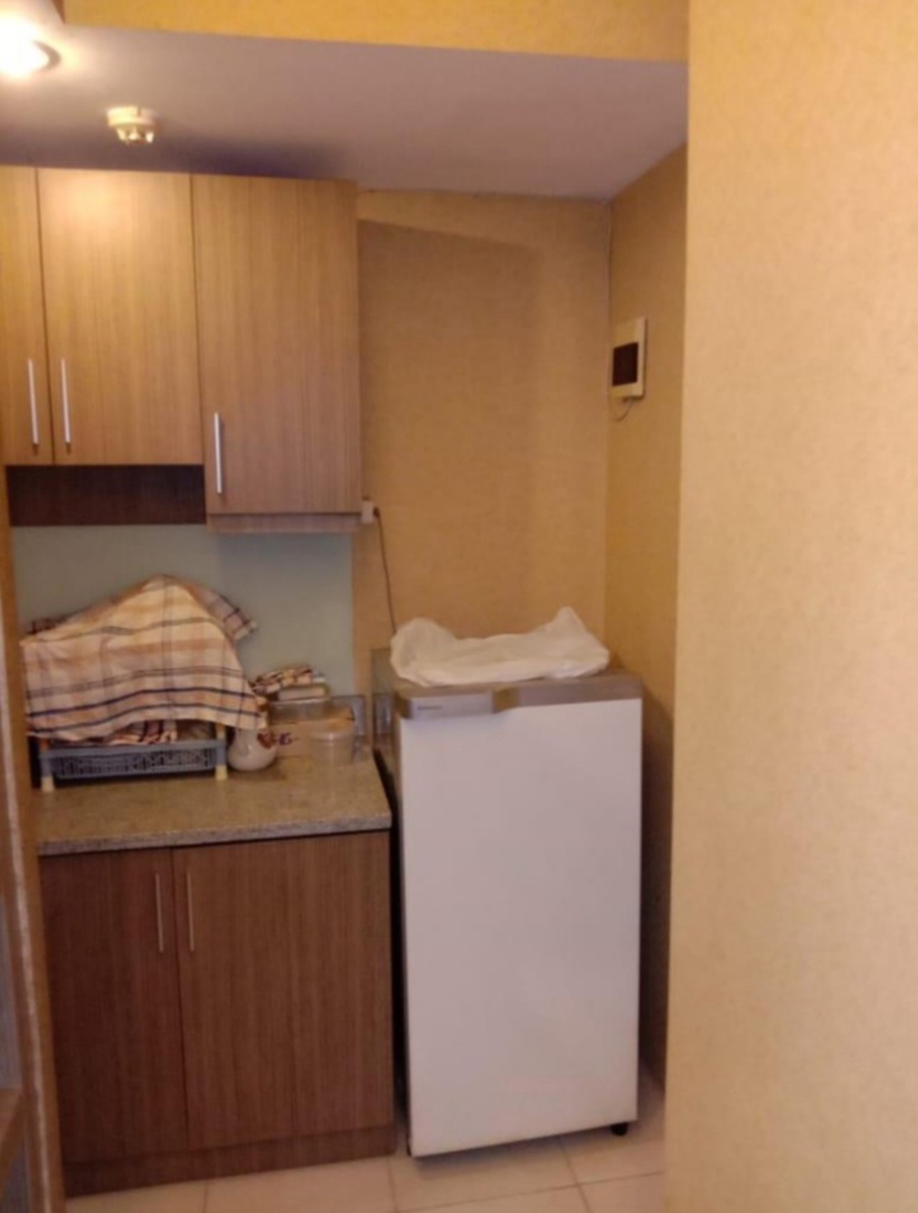 Murah Dijual Apartemen Puncak Permai 3 Bedroom Bonus Full Furnished New Baru Modern - Lantai 12 - Tower A Dekat Pakuwon Mall, Hr. Muhammad, Tol Satelit