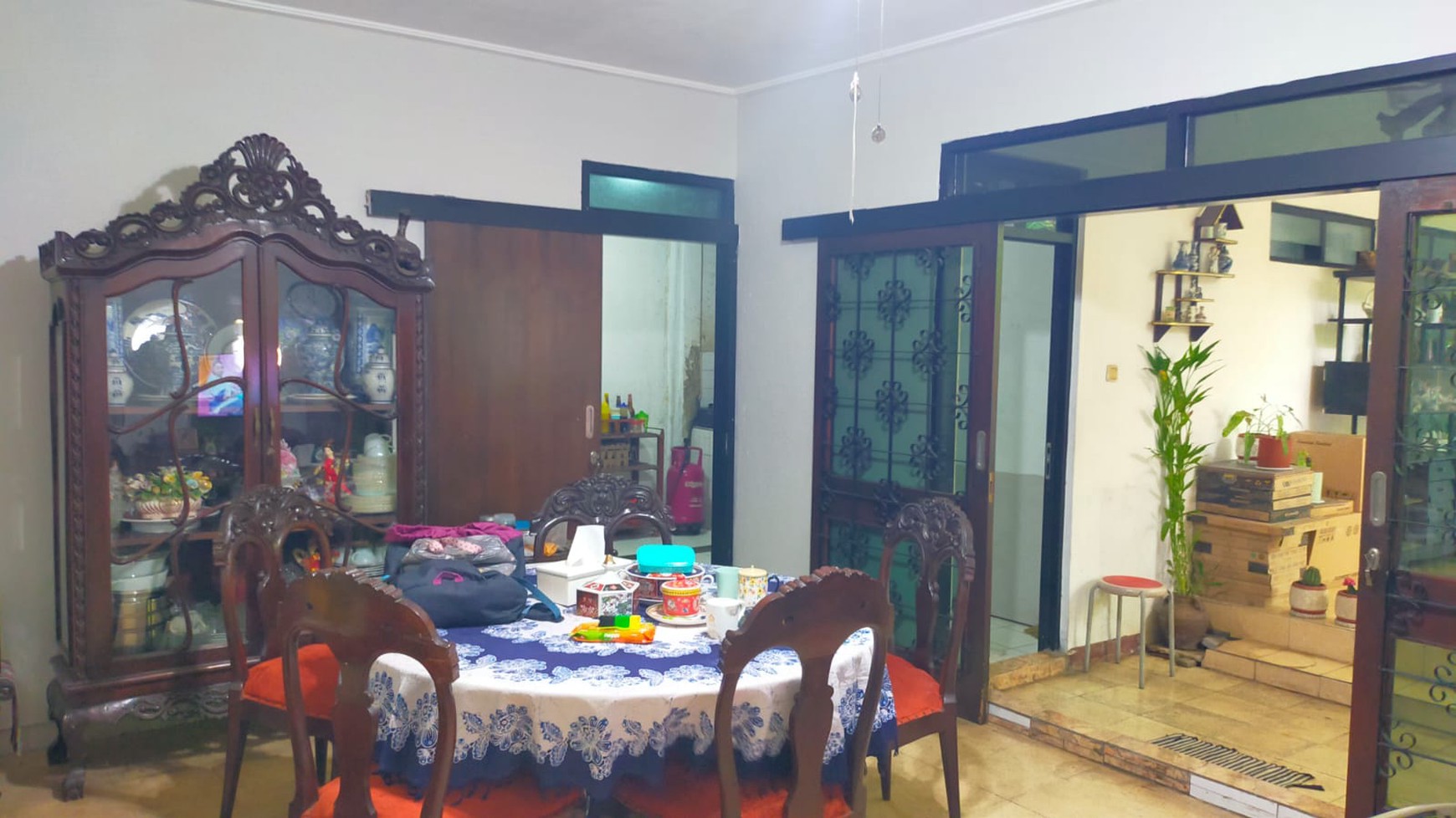 Rumah Klasik Hitung Tanah 279m2 Dalam Komplek Area Mampang Prapatan