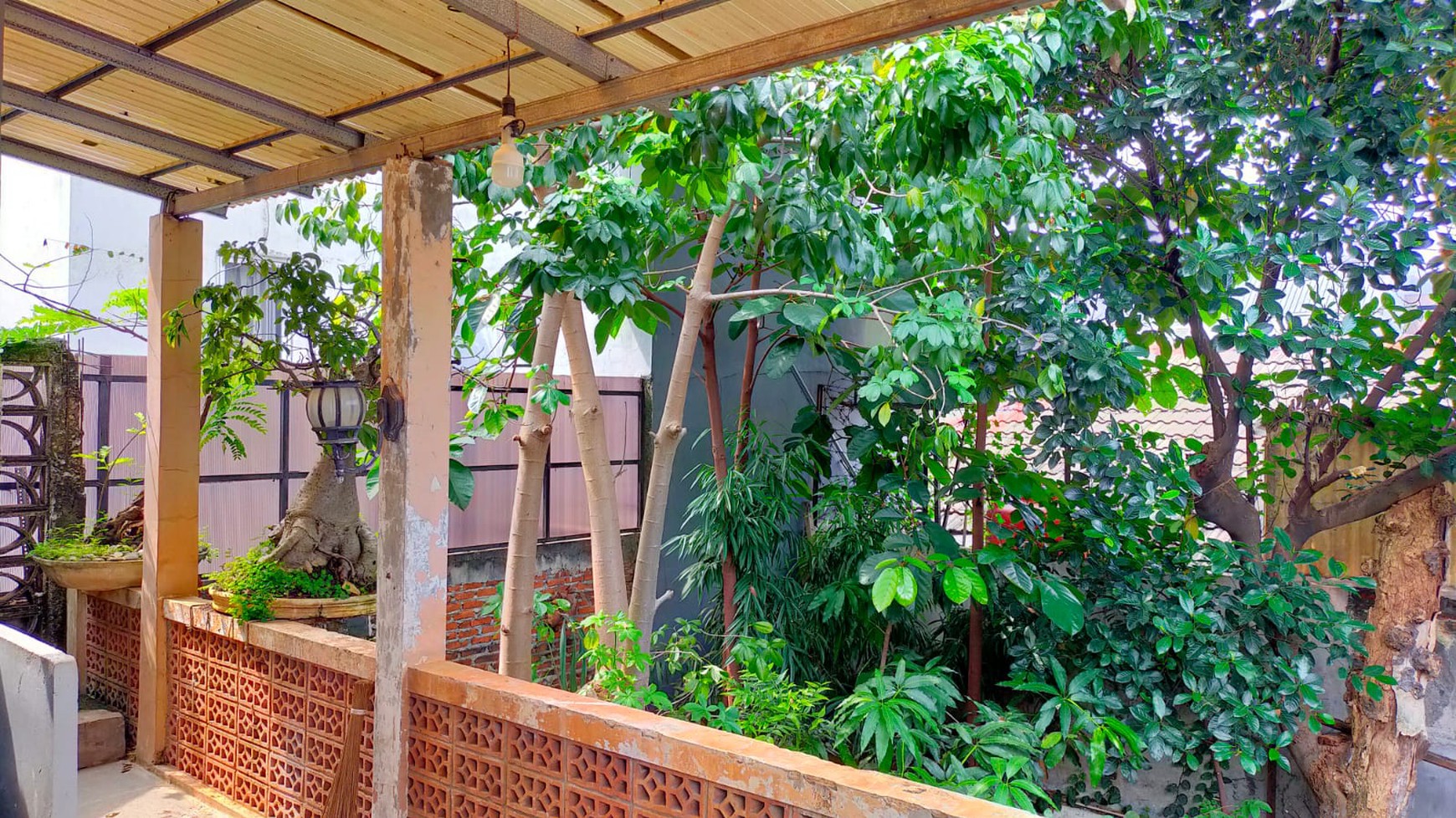 Rumah Klasik Hitung Tanah 279m2 Dalam Komplek Area Mampang Prapatan