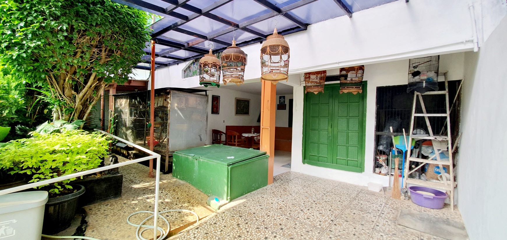 Rumah rapih terawat di Jl Ros Merah, Cipinang Muara, Luas 10x16 m2
