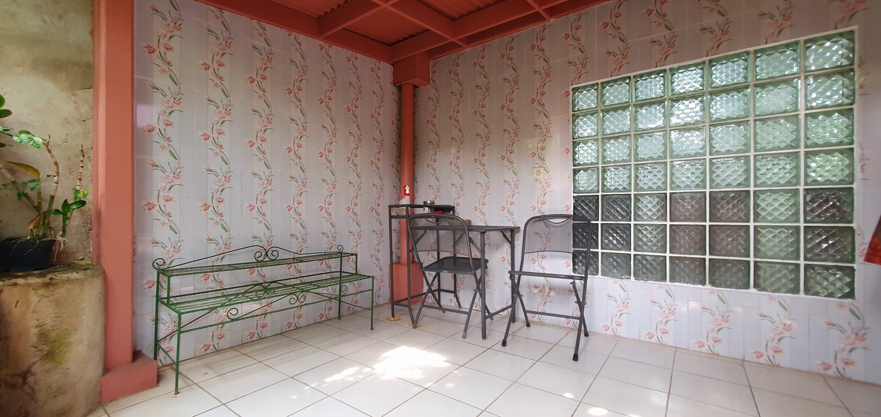 Rumah rapih terawat di Jl Ros Merah, Cipinang Muara, Luas 10x16 m2
