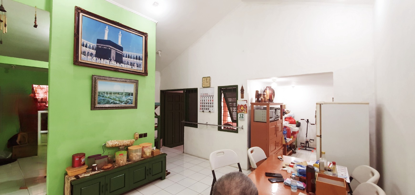 Rumah rapih terawat di Jl Ros Merah, Cipinang Muara, Luas 10x16 m2