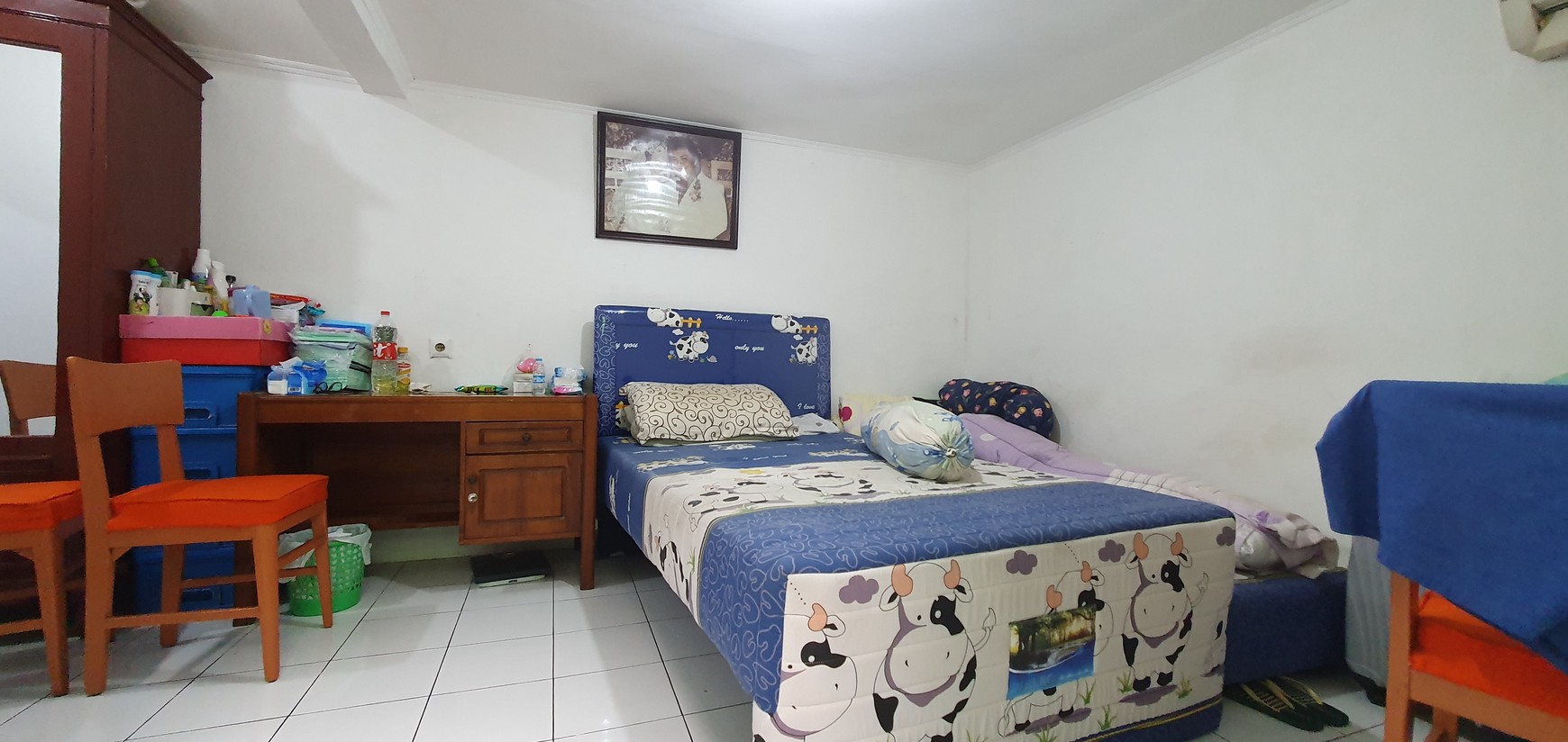 Rumah rapih terawat di Jl Ros Merah, Cipinang Muara, Luas 10x16 m2