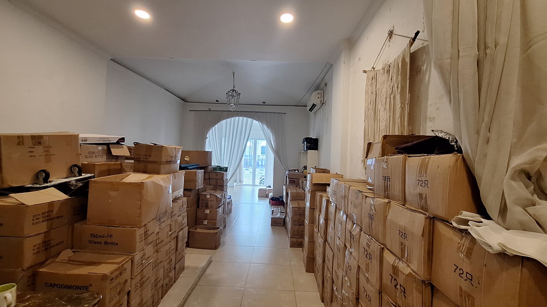 Gedung 3,5 Lantai Disewakan di Gandaria 1