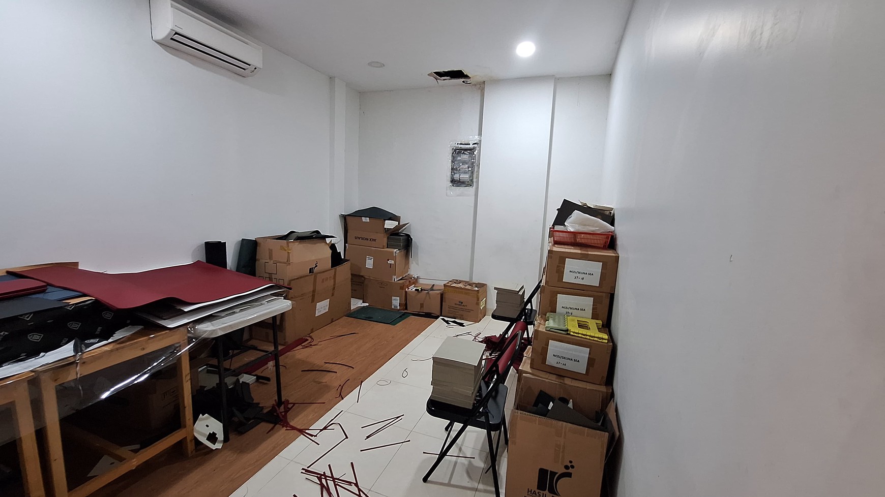 Gedung 3,5 Lantai Disewakan di Gandaria 1