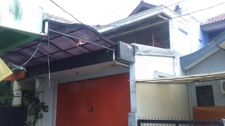 Rumah 2 Lantai Di Area Pasar Pedok, Menteng Dalam Tebet, Cocok dijadikan Toko Sembako/ Kos2an