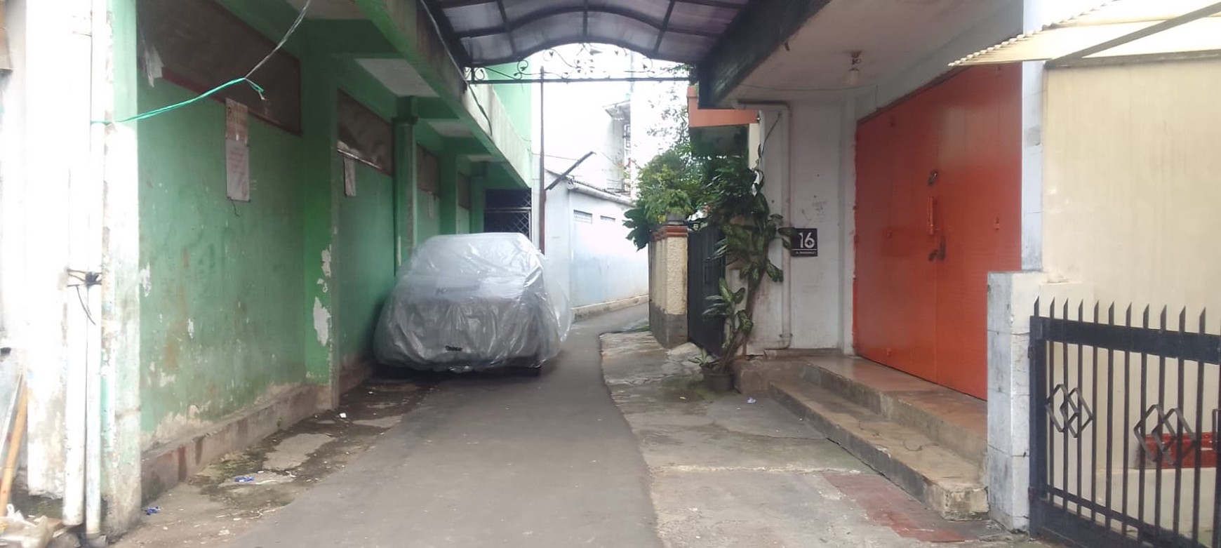 Rumah 2 Lantai Di Area Pasar Pedok, Menteng Dalam Tebet, Cocok dijadikan Toko Sembako/ Kos2an