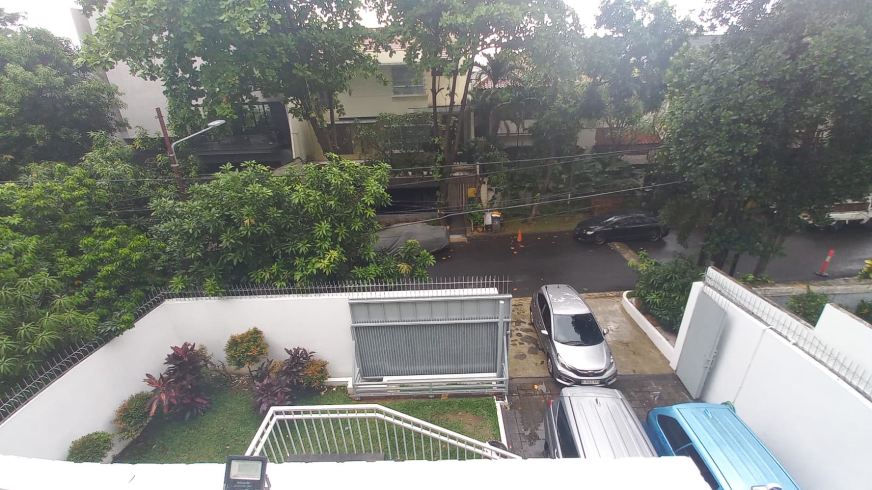 Rumah 2 Lantai disewakan Siap Huni di Senopati Kebayoran Baru