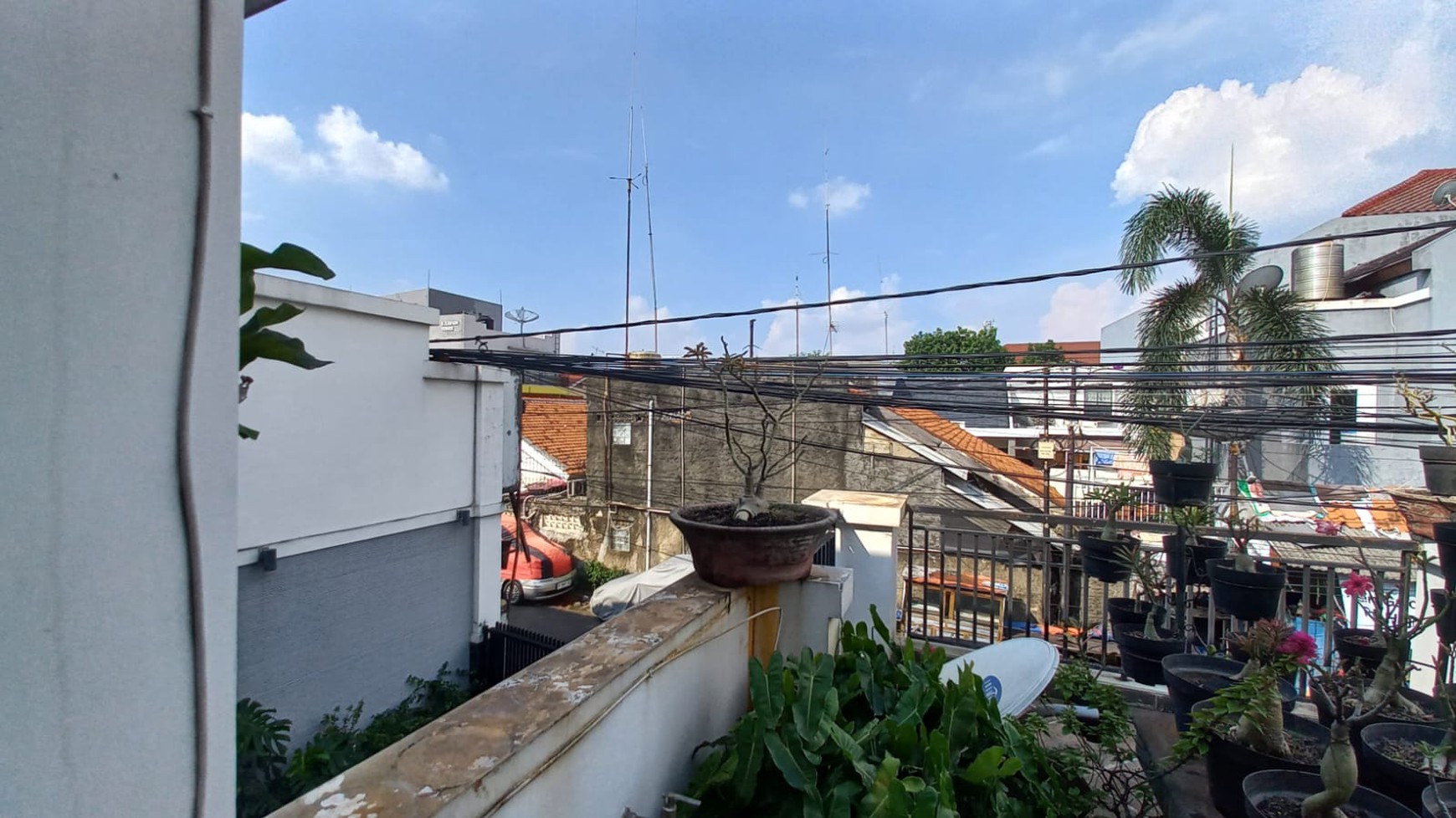 Rumah 2 Lantai Akses Jalan Luas 2 Mobil di Menteng Dalam Tebet