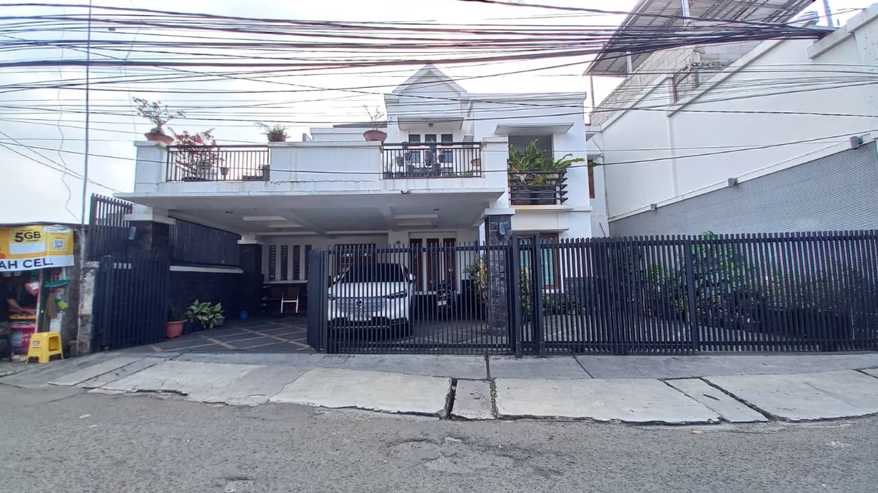 Rumah 2 Lantai Akses Jalan Luas 2 Mobil di Menteng Dalam Tebet