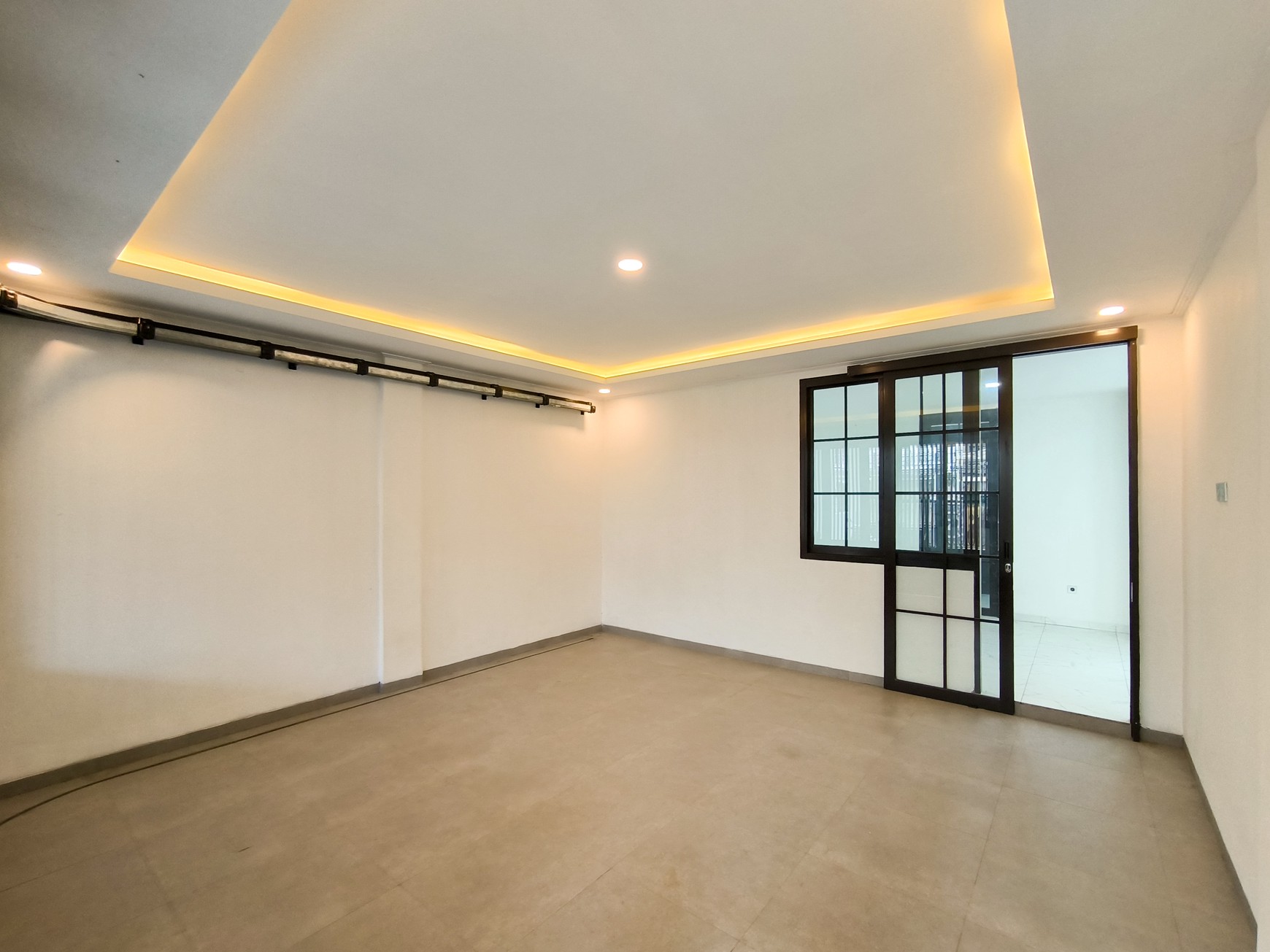 Rumah American Classic, Pool, Siap Huni dan Asri di Bintaro Jaya Sektor 9