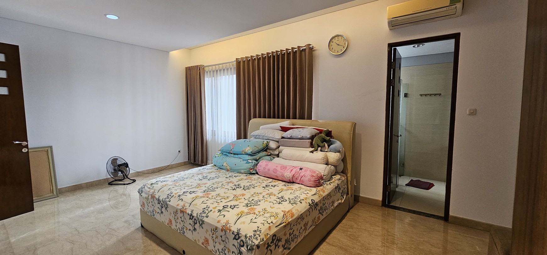 Dijual Rumah Lux di Bandung Utara Siap Huni, Setrasari Raya
