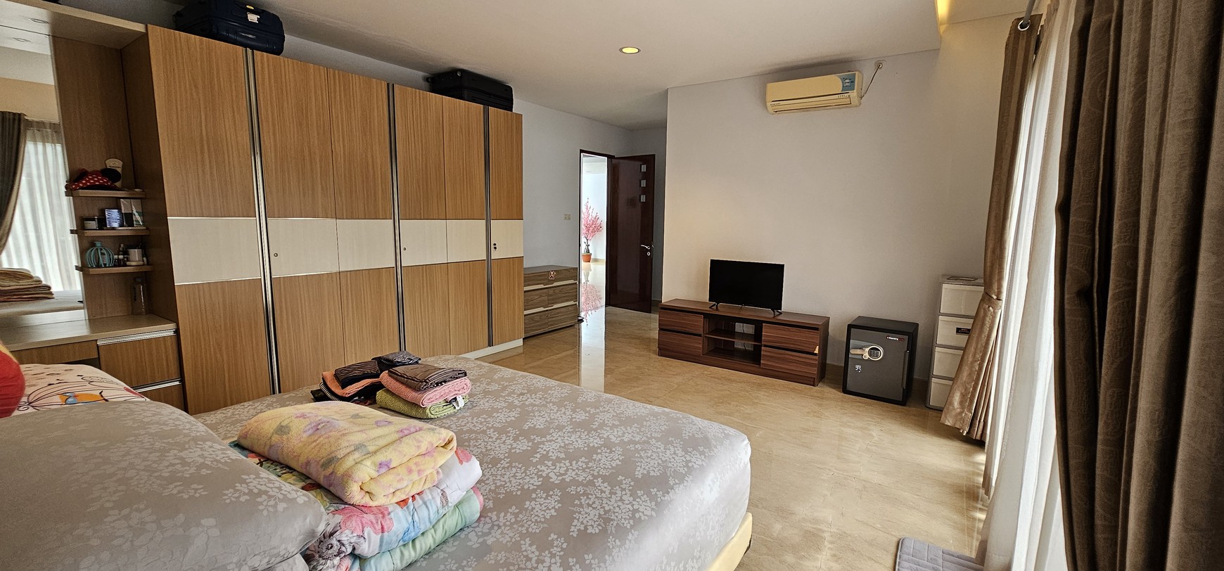 Dijual Rumah Lux di Bandung Utara Siap Huni, Setrasari Raya