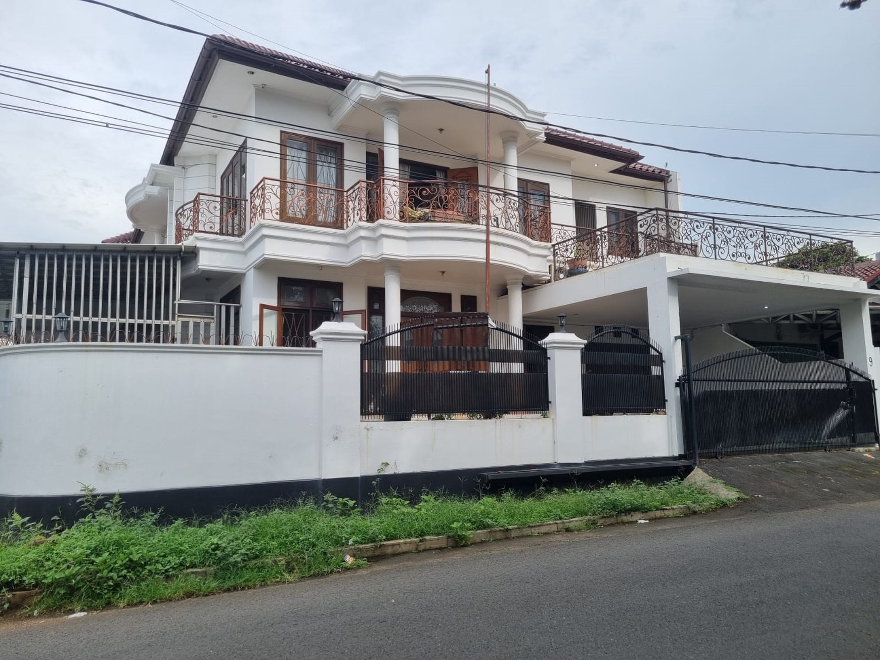 Rumah bagus, Bangunan, Siap huni terawat di Bintaro- Kesehatan