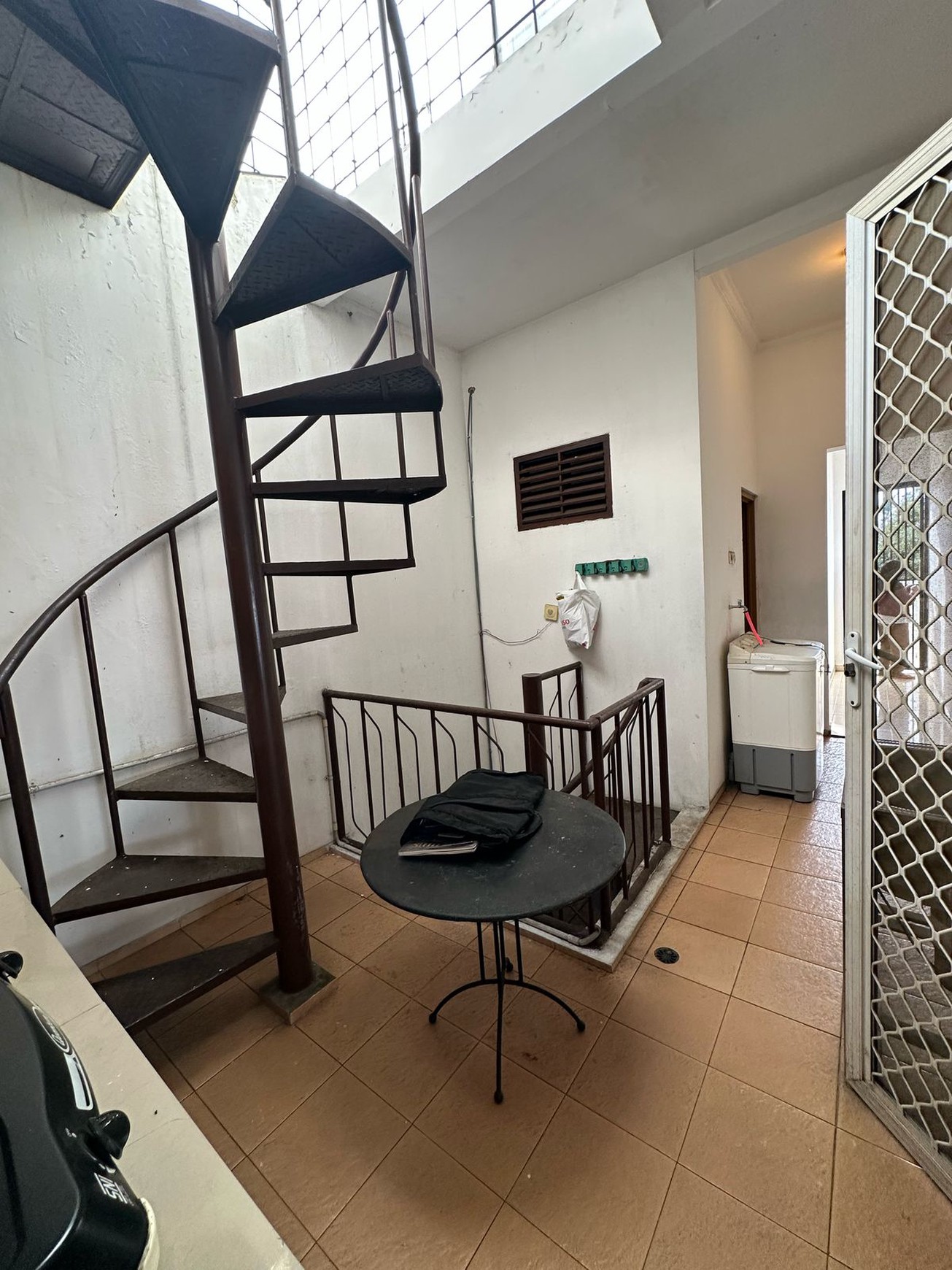 Rumah bagus, Bangunan, Siap huni terawat di Bintaro- Kesehatan