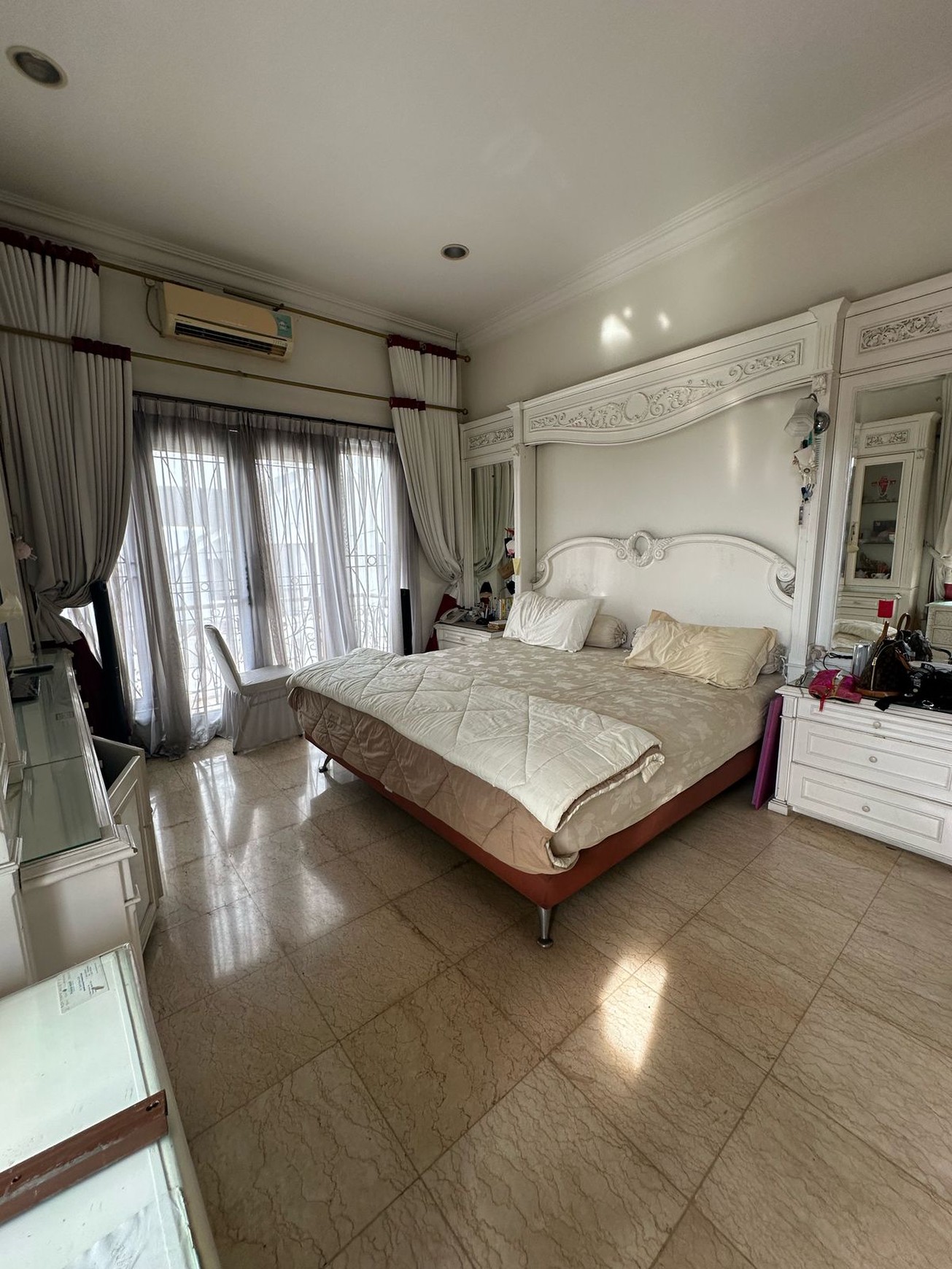 Rumah bagus, Bangunan, Siap huni terawat di Bintaro- Kesehatan