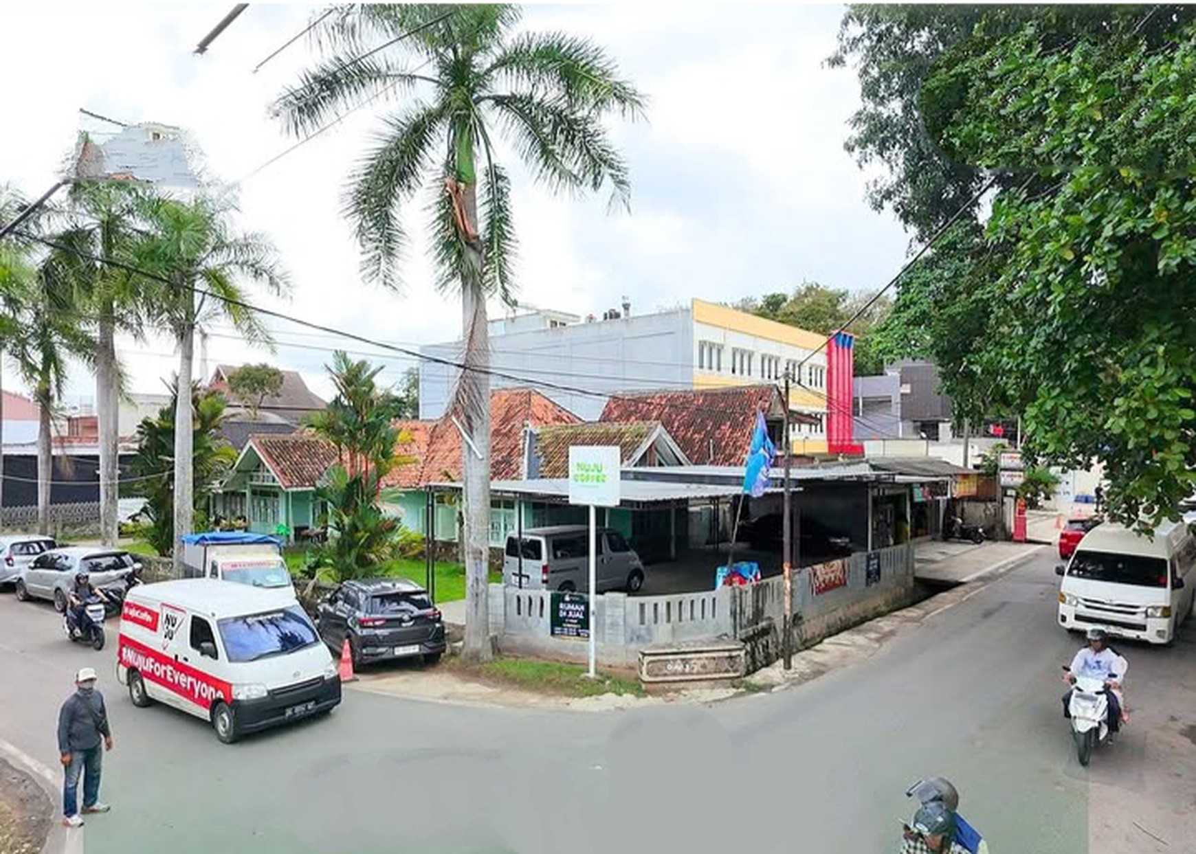 Tanah Bonus Bangunan strategis dijalan Tulang Bawang hook di jalan Singosari Enggal Tanjung Karang Pusat, Bandar Lampung (Lampung)