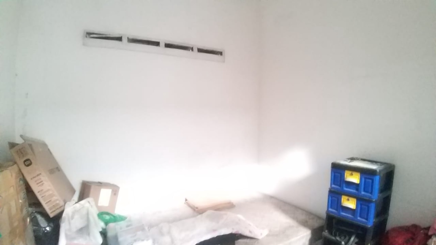 Rumah Lama 2 Lantai Lokasi Strategis di Pasar Minggu