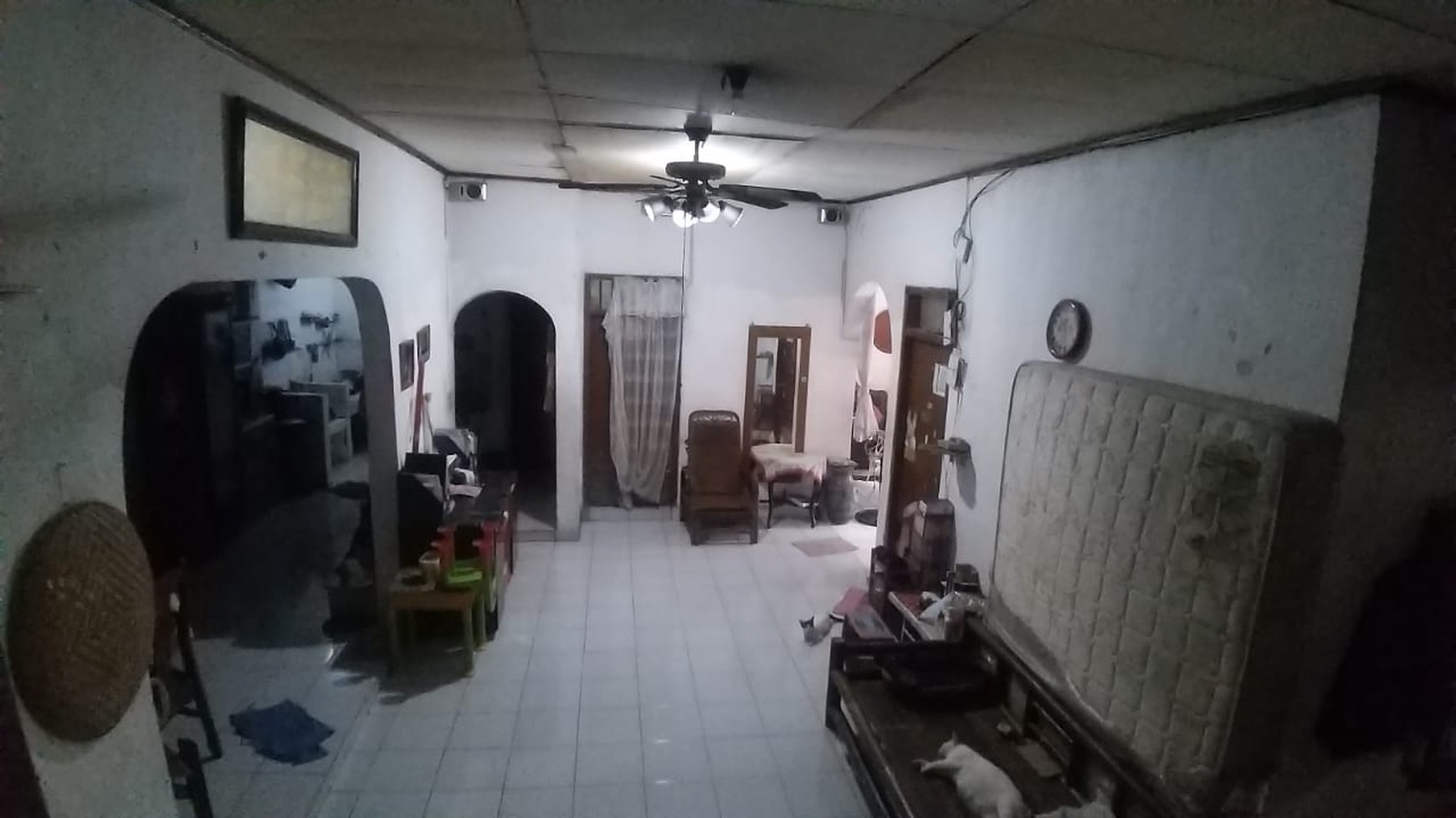 Rumah Lama 2 Lantai Lokasi Strategis di Pasar Minggu