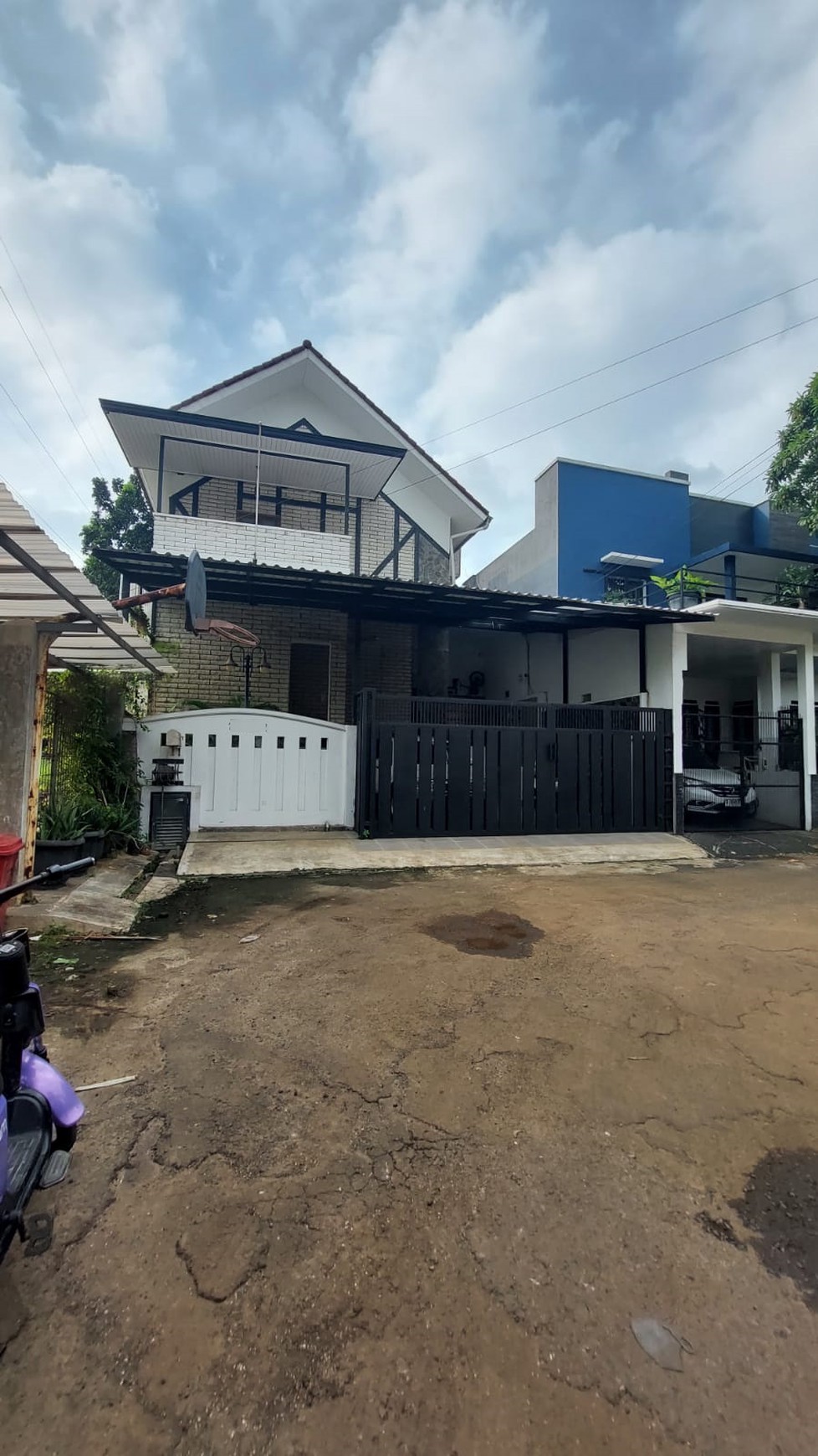 Rumah 2 Lantai, Bagus, Lokasi strategis dalam Sektor Bintaro Jaya