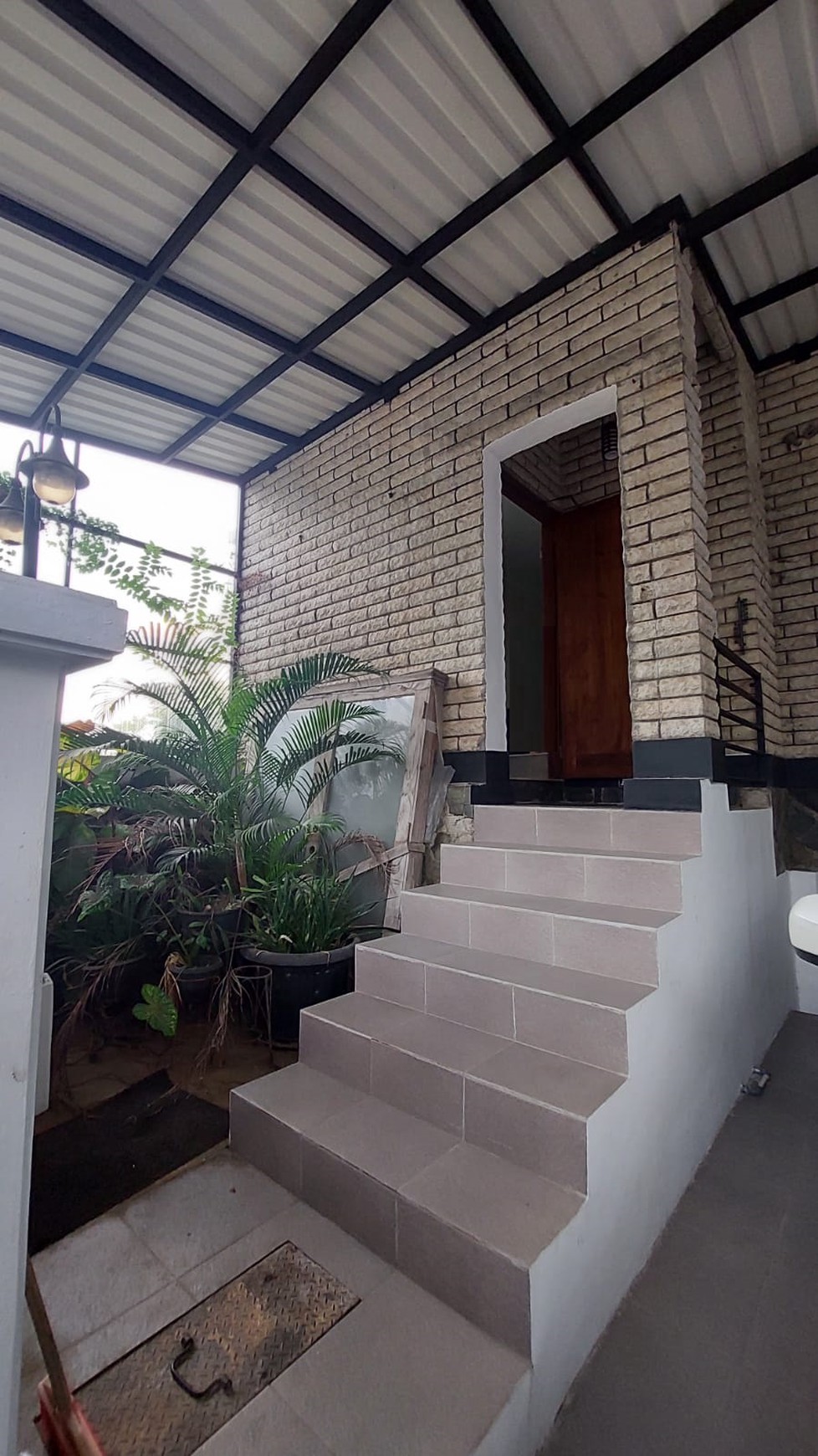 Rumah 2 Lantai, Bagus, Lokasi strategis dalam Sektor Bintaro Jaya