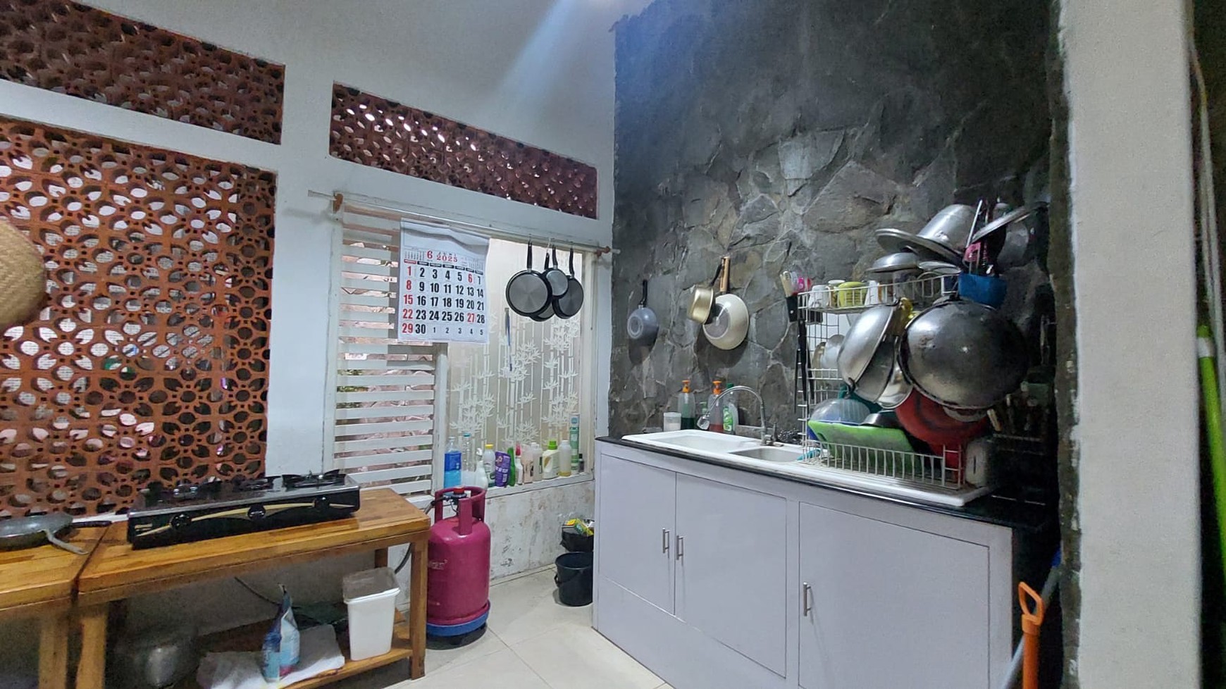 Rumah 2 Lantai, Bagus, Lokasi strategis dalam Sektor Bintaro Jaya