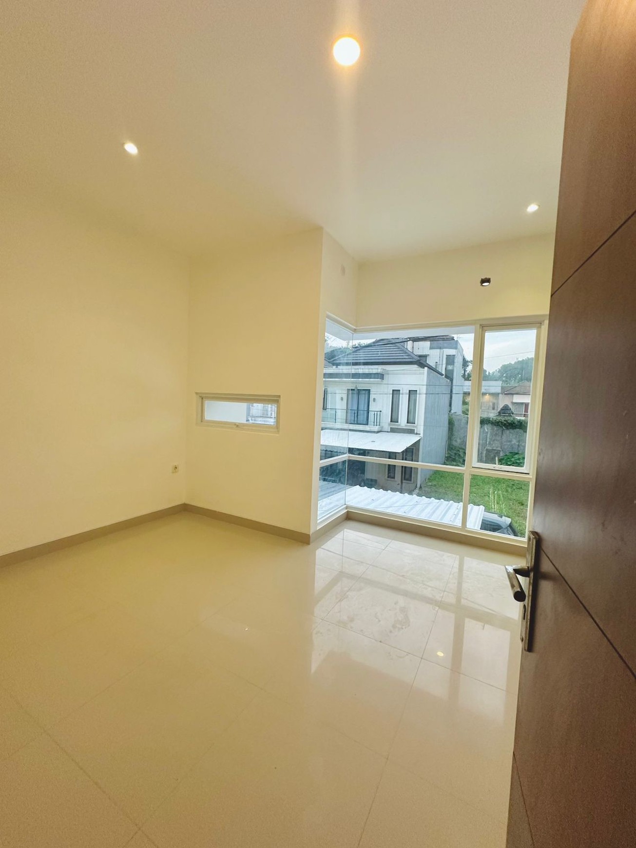 Rumah Dalam Cluster Siap Huni di Andara