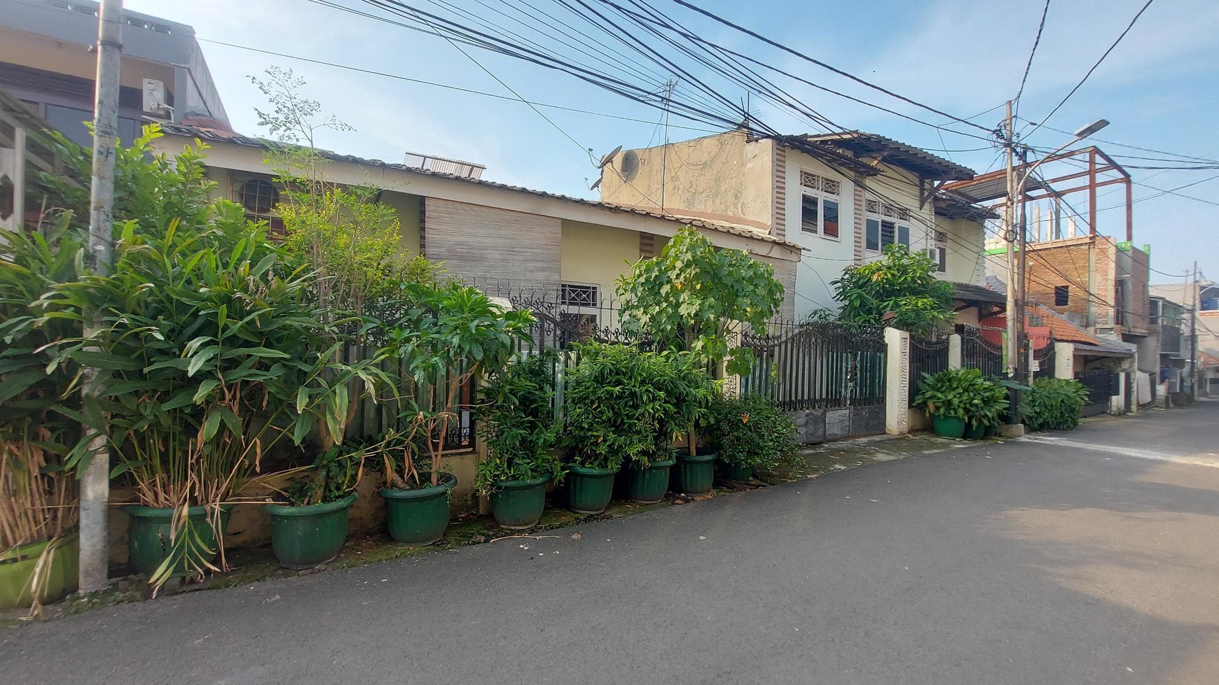 Rumah Kost Strategis di Menteng Dalam Tebet Dekat Jalan Raya Soepomo