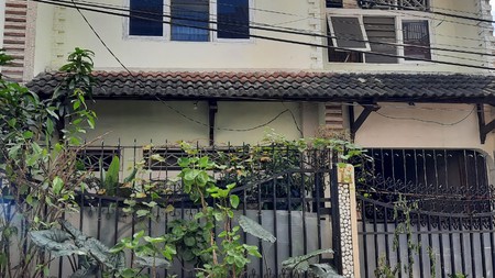  Jual Rumah di Menteng Dalam, Tebet, Jakarta Selatan