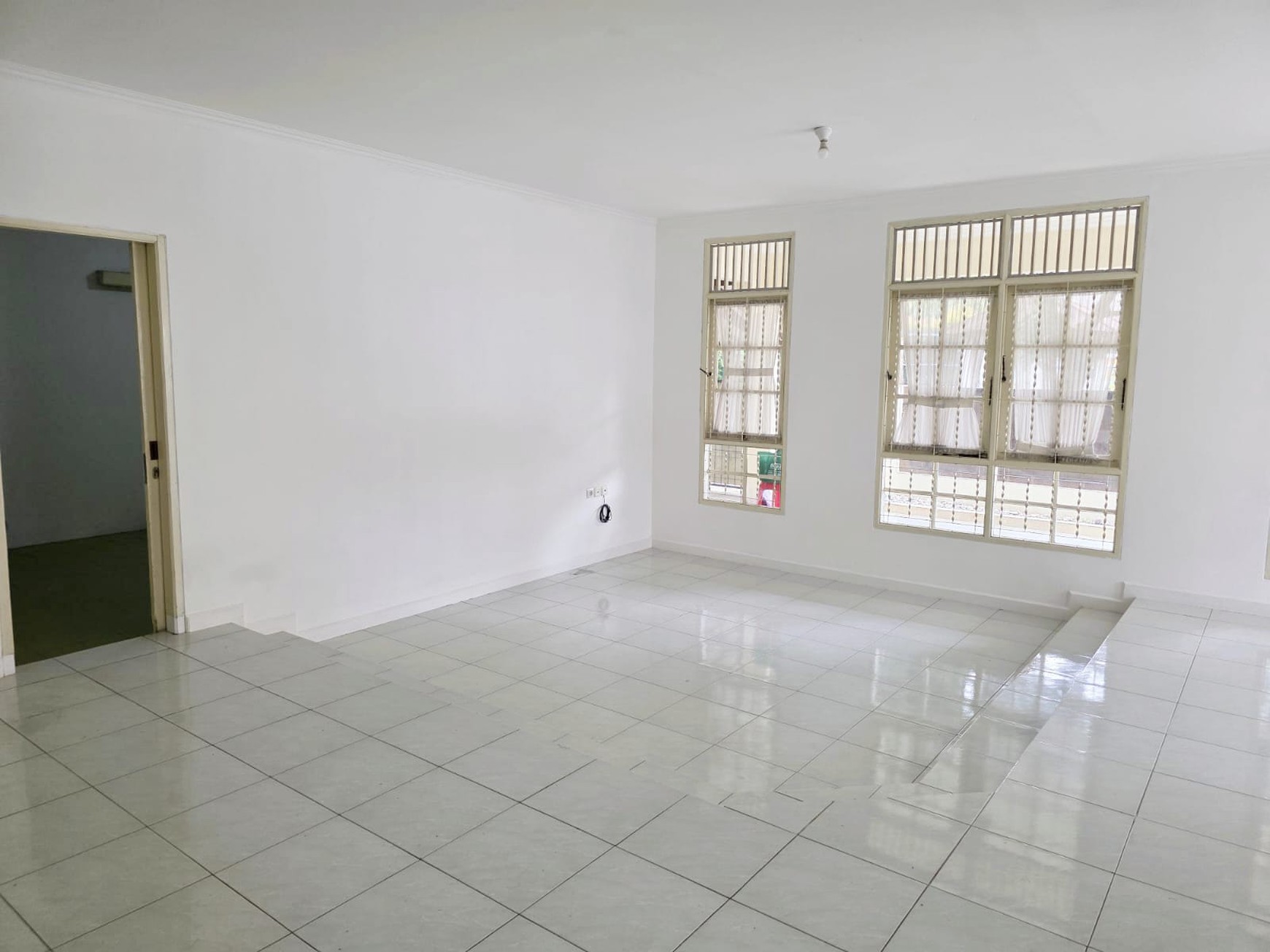Dijual Rumah Hook Baru Renovasi 2 Lantai, Bintaro Jaya sektor 2