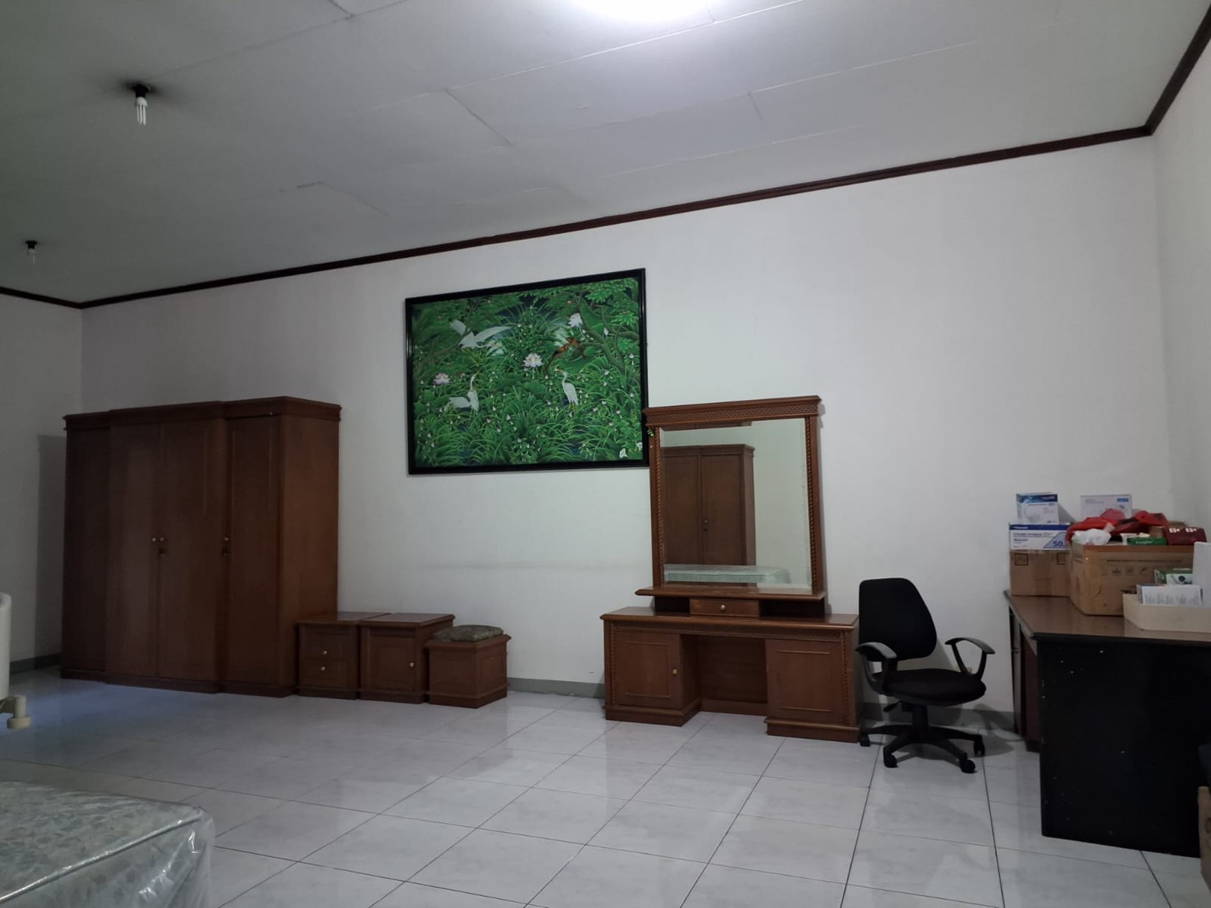 Rumah Asri  Siap Huni Di Cinere   2 lantai Hadap Barat