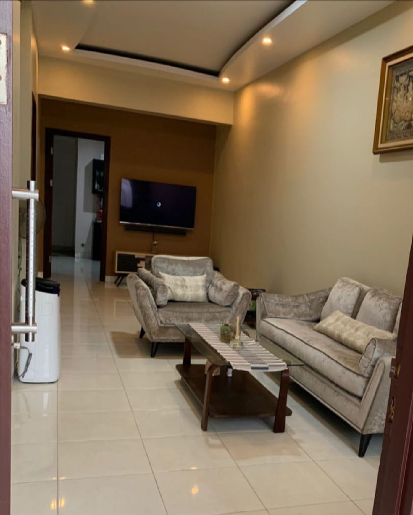 Jual cepat rumah siap huni modern minimalis lokasi strategis di Bintaro