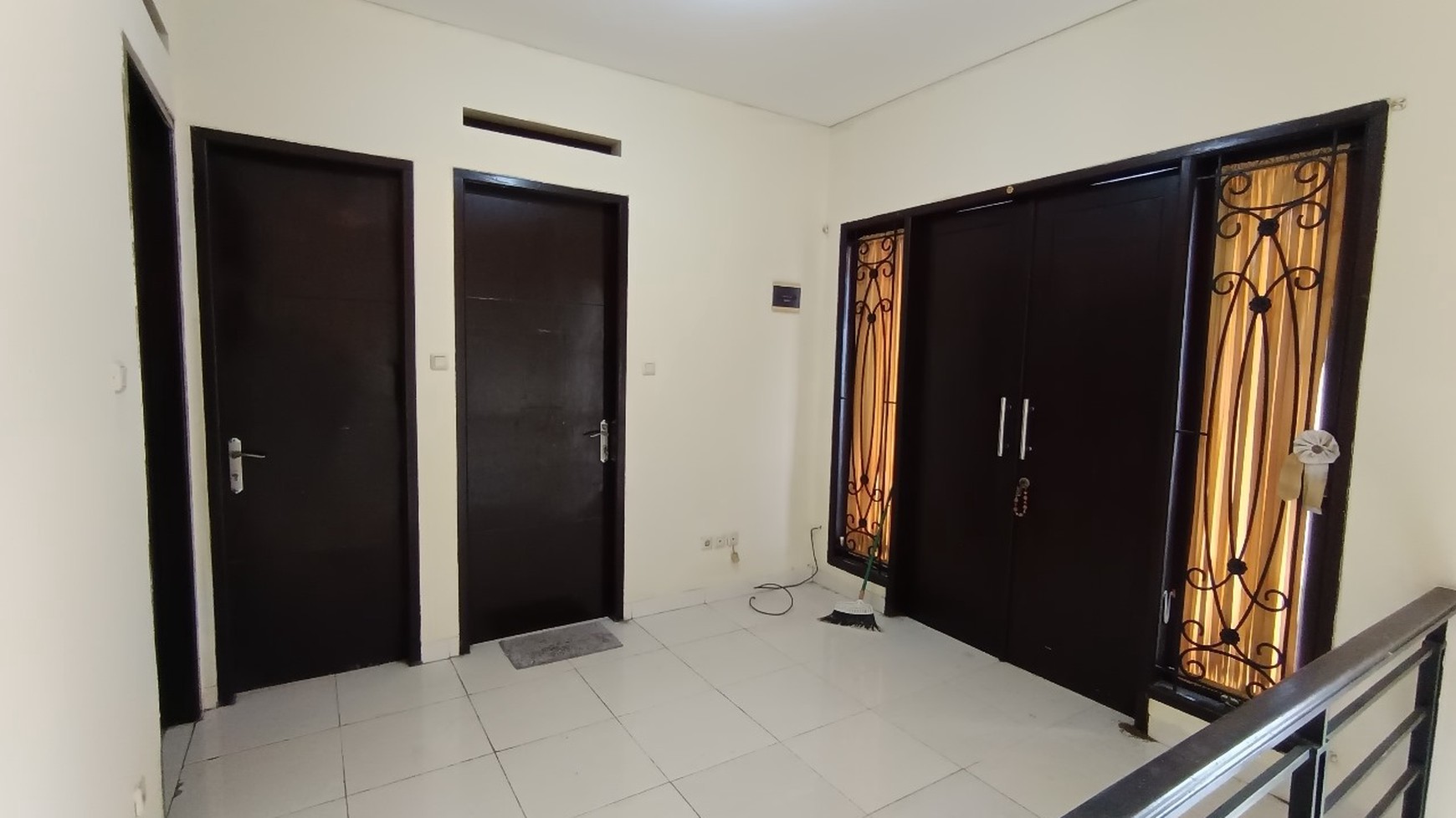 Dijual Rumah 2 Lantai Lokasi Strategis di Gandul, Depok