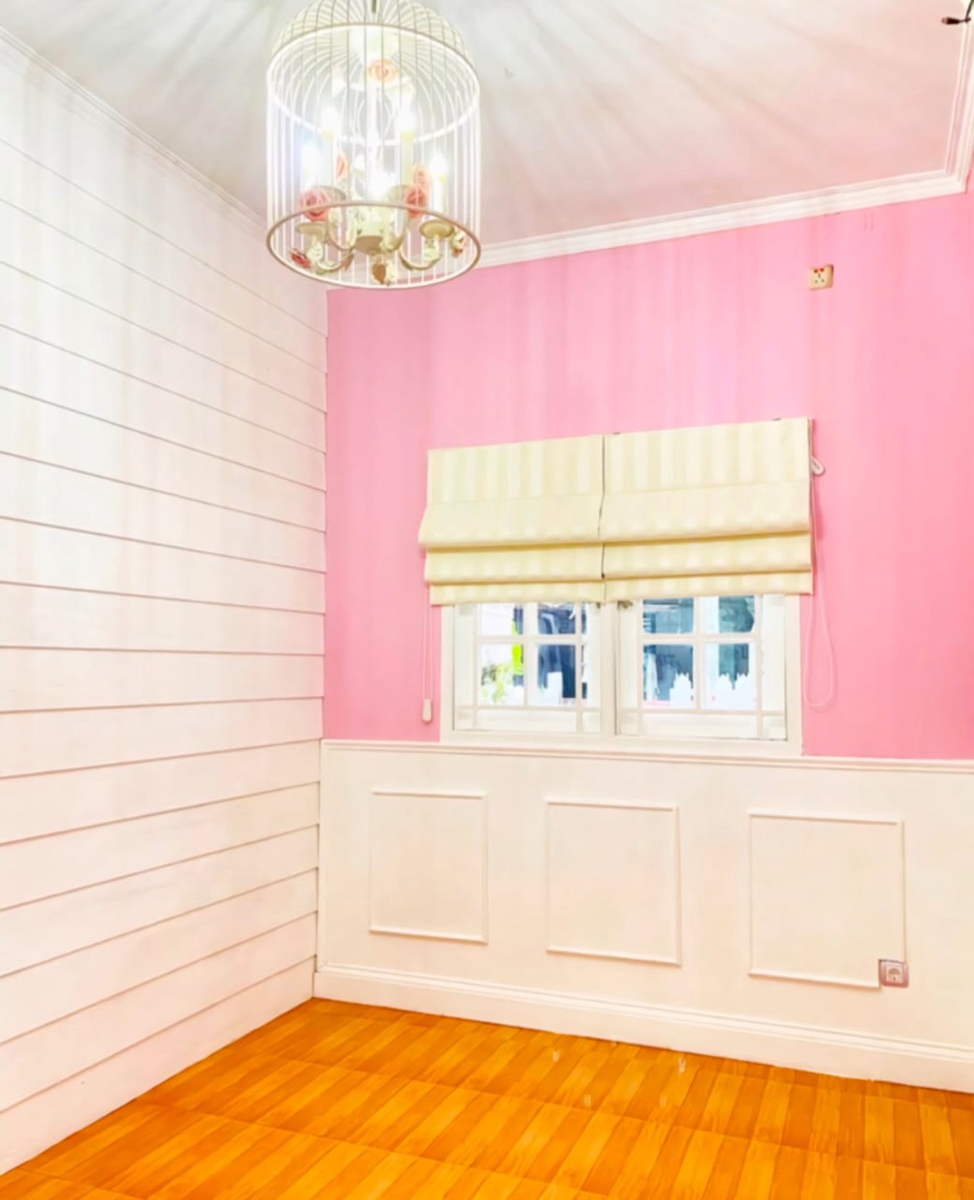 Rumah Cantik,luas tanah 60 luas bangun 50 di Ciputat