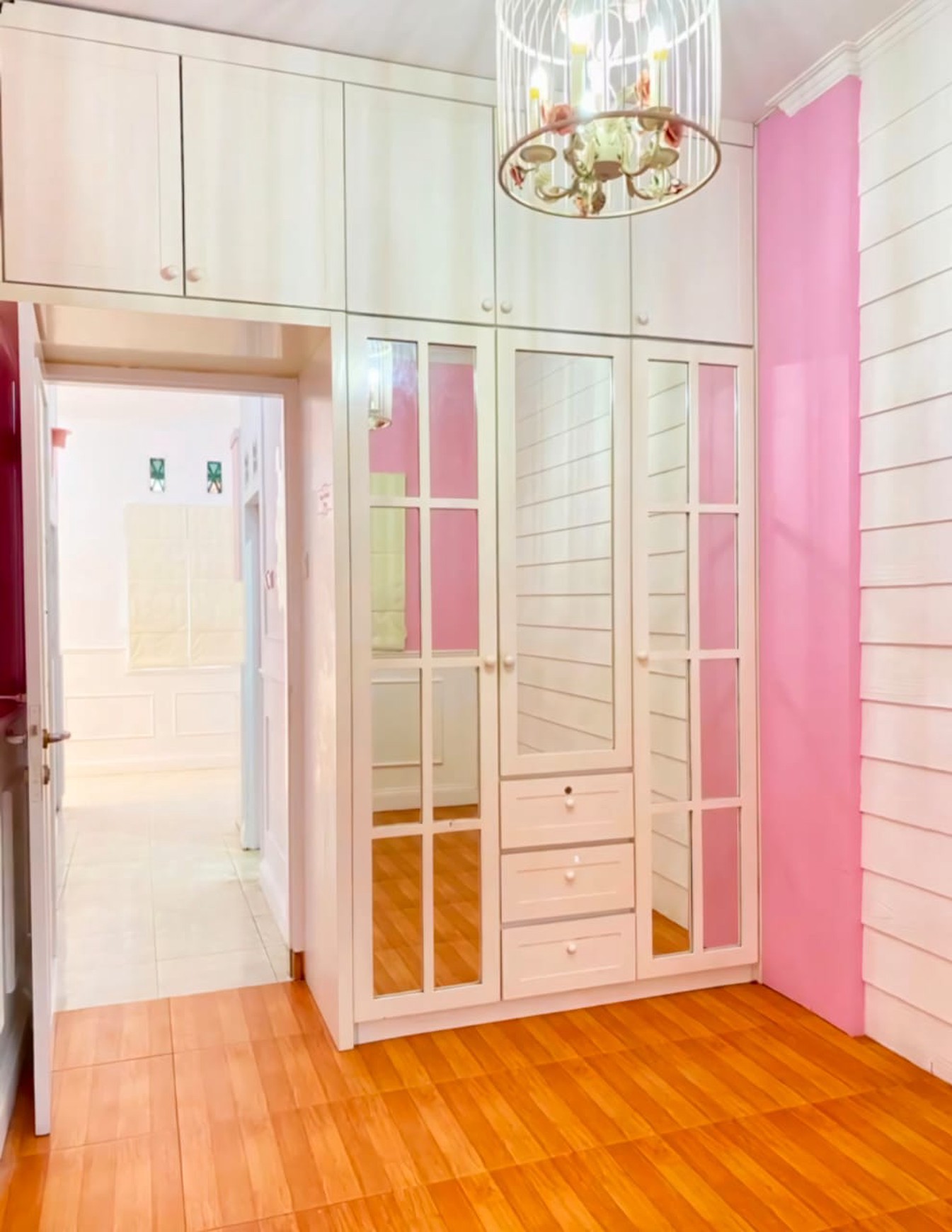 Rumah Cantik,luas tanah 60 luas bangun 50 di Ciputat