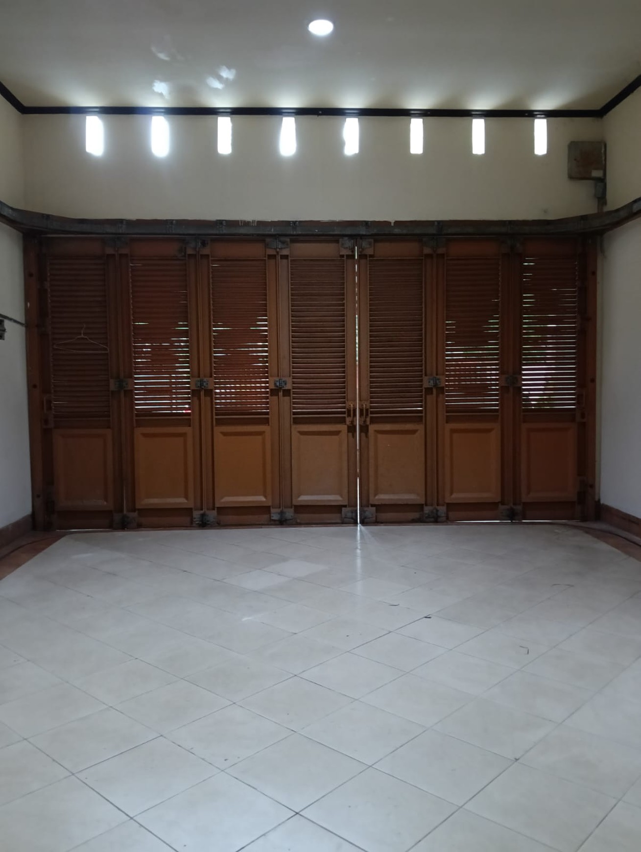 Rumah disewa kan sangat cocok untuk rumah tinggal maupun kantor.