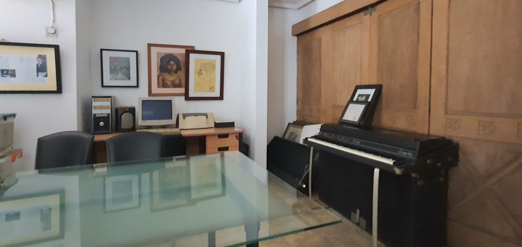 Rumah / Kantor luas di Mampang Prapatan -.cocok untuk usaha, bisa juga untuk hunian