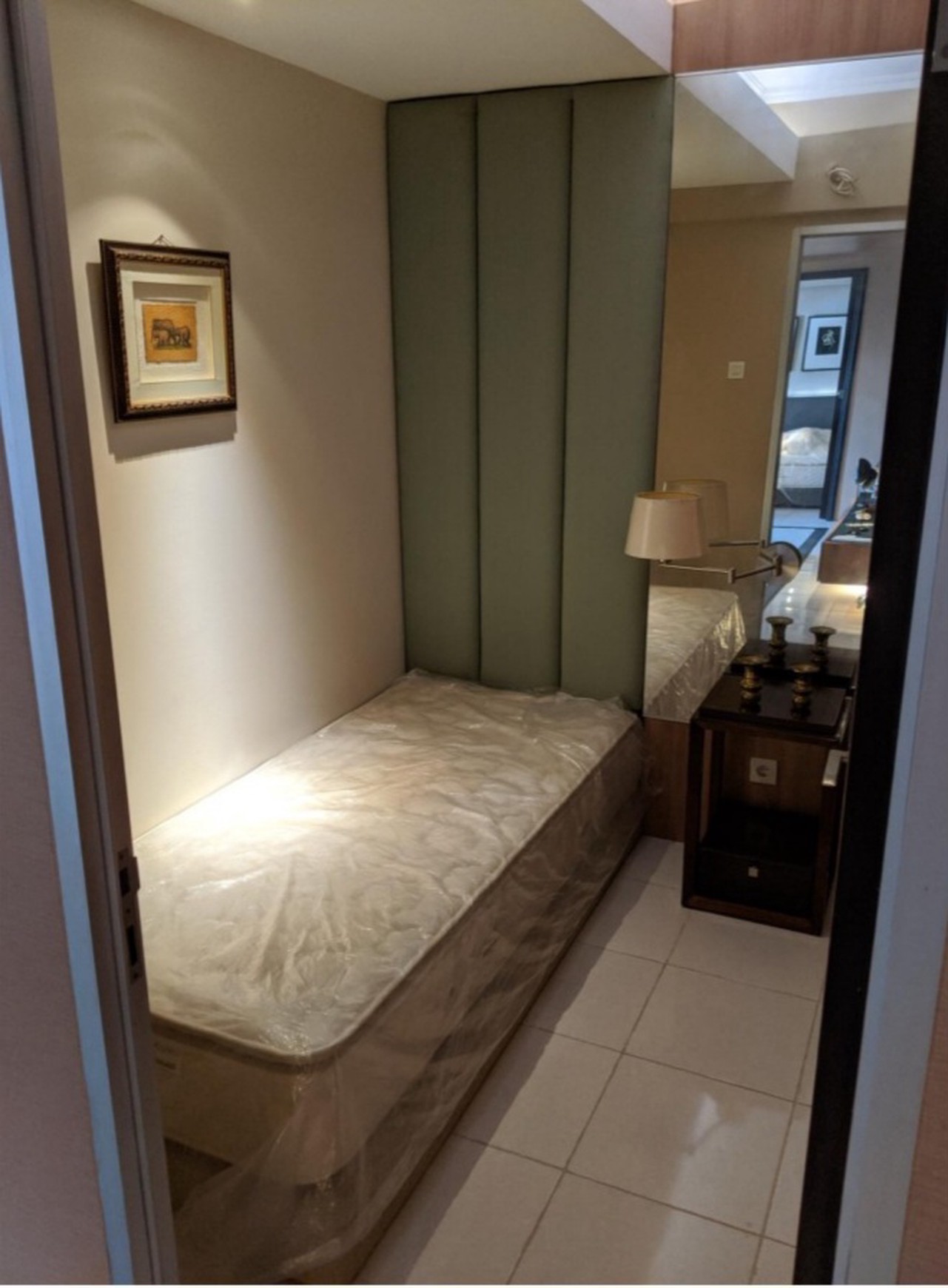 Murah Dijual Apartemen Puncak Permai 3 Bedroom Bonus Full Furnished New Baru Modern - Lantai 10 - Tower A Dekat Pakuwon Mall, Hr. Muhammad, Tol Satelit